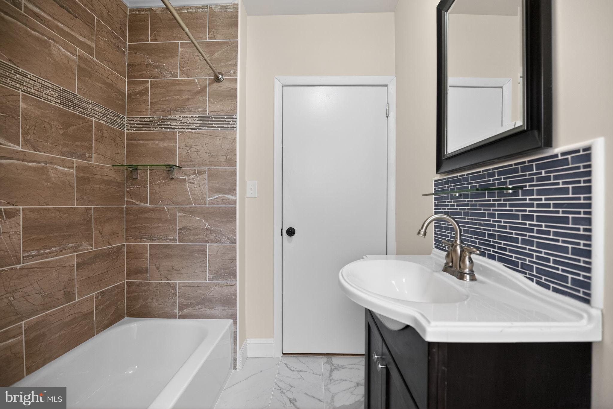 FRANKFORD - Residential