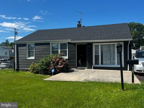 526 LARKSPUR STREET PHILADELPHIA PA 19116