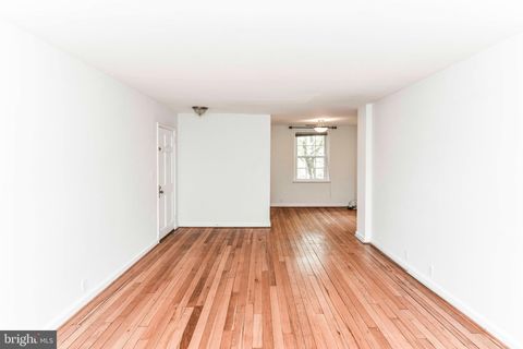 3279 S STAFFORD STREET B2 ARLINGTON VA 22206