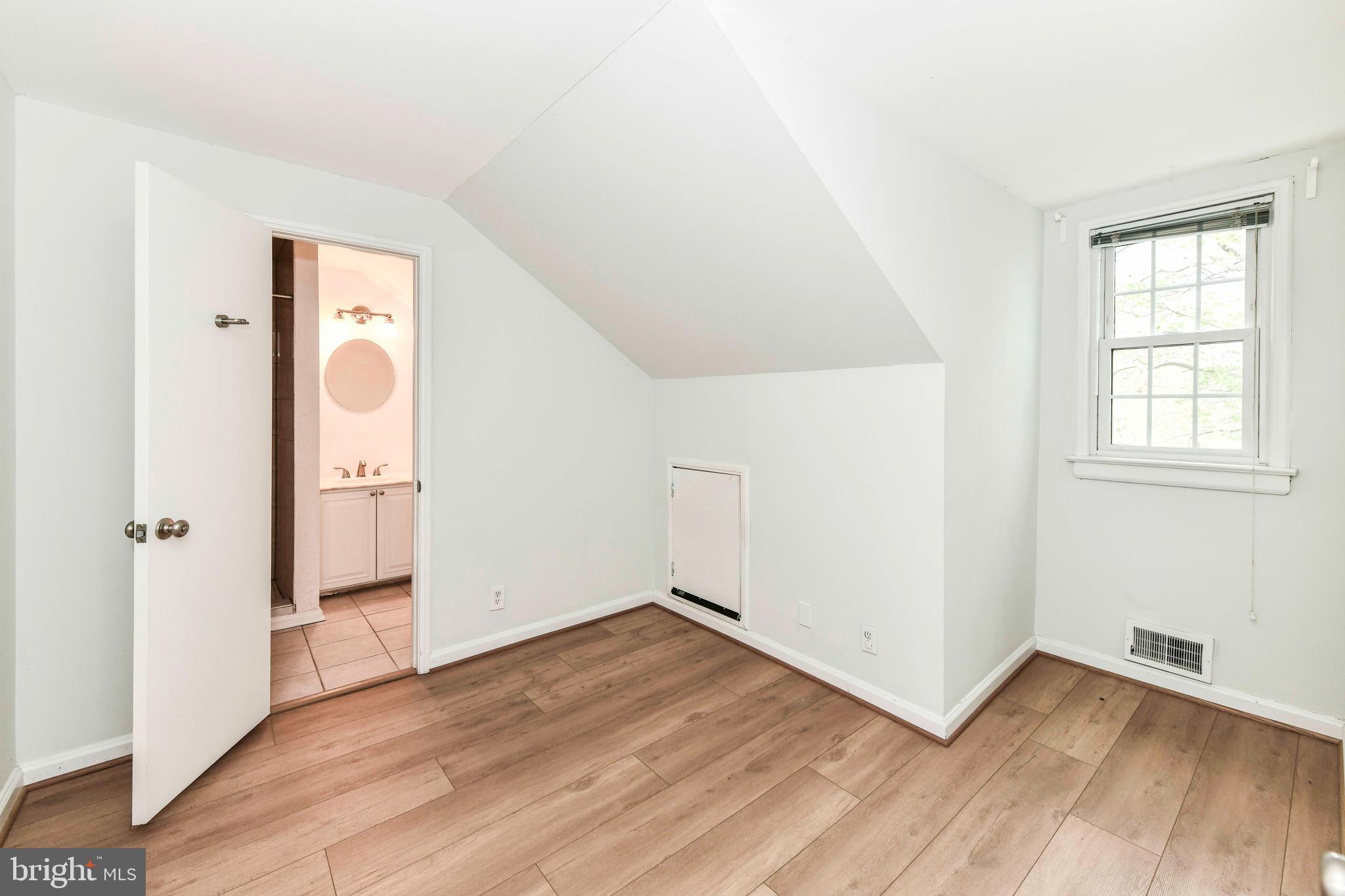 FAIRLINGTON - Residential