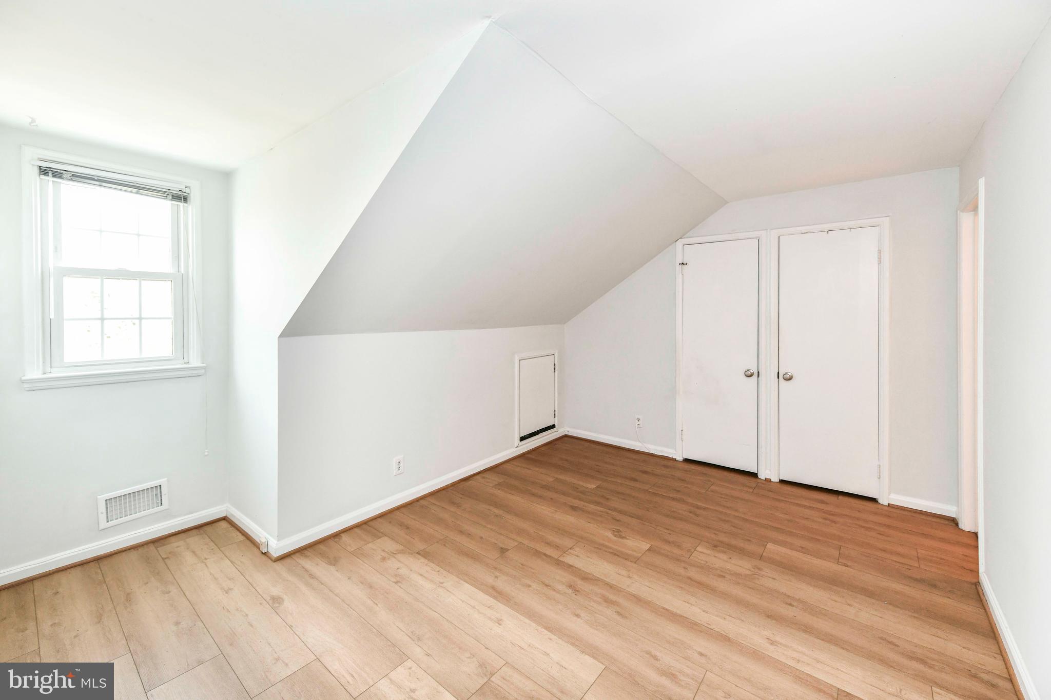 FAIRLINGTON - Residential