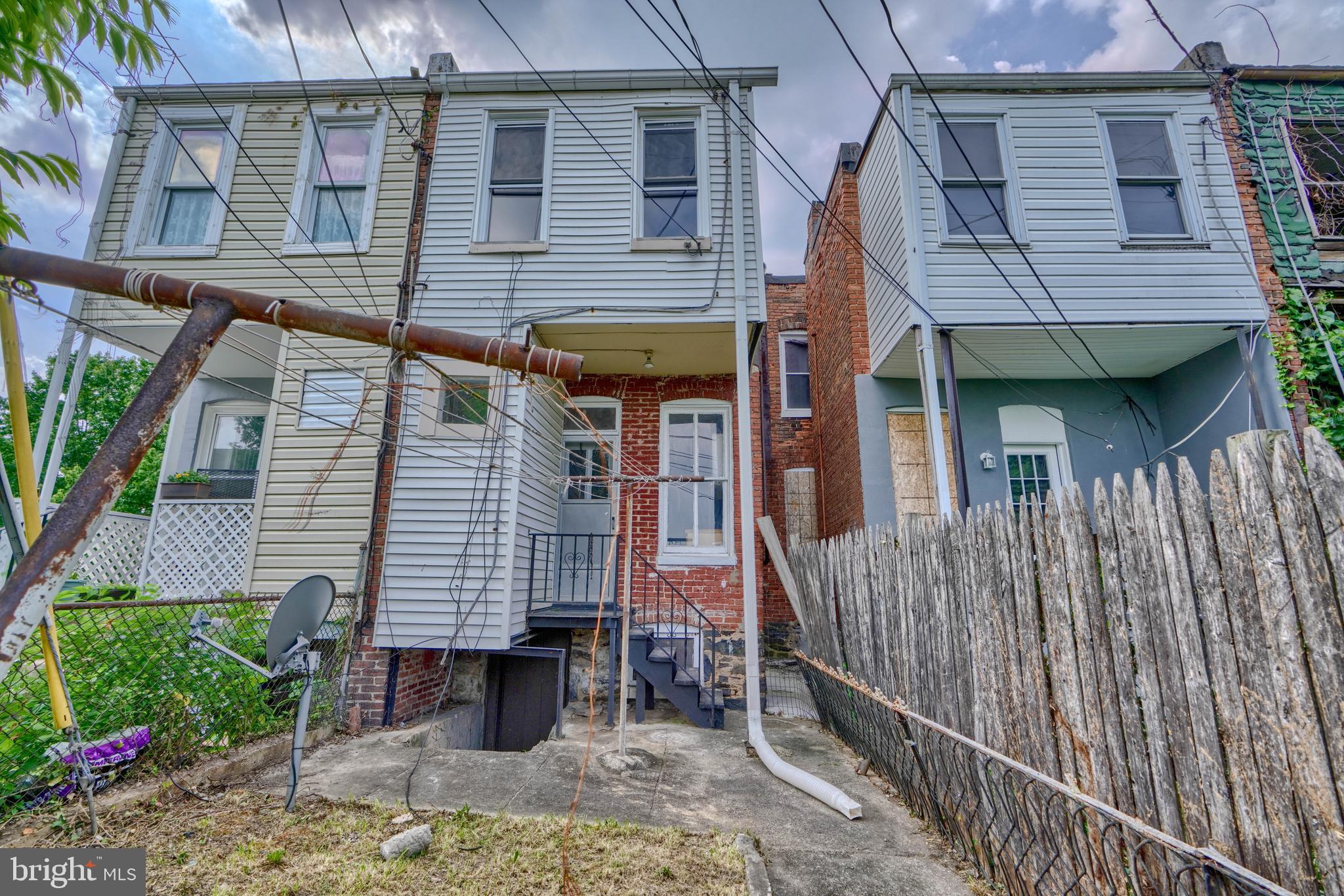 EAST BALTIMORE MIDWAY - Residential