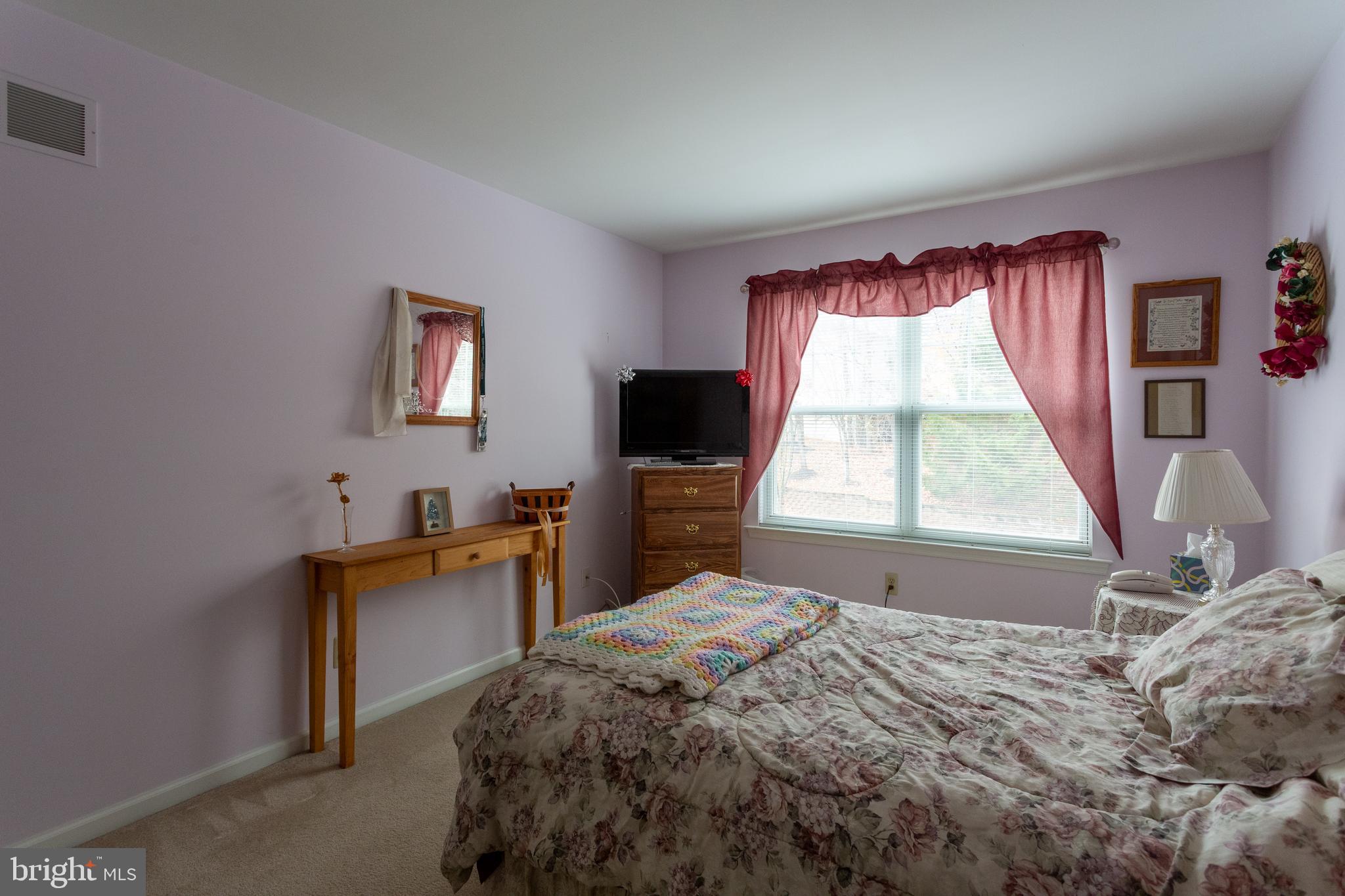 CHARLESTOWN OAKS - Residential