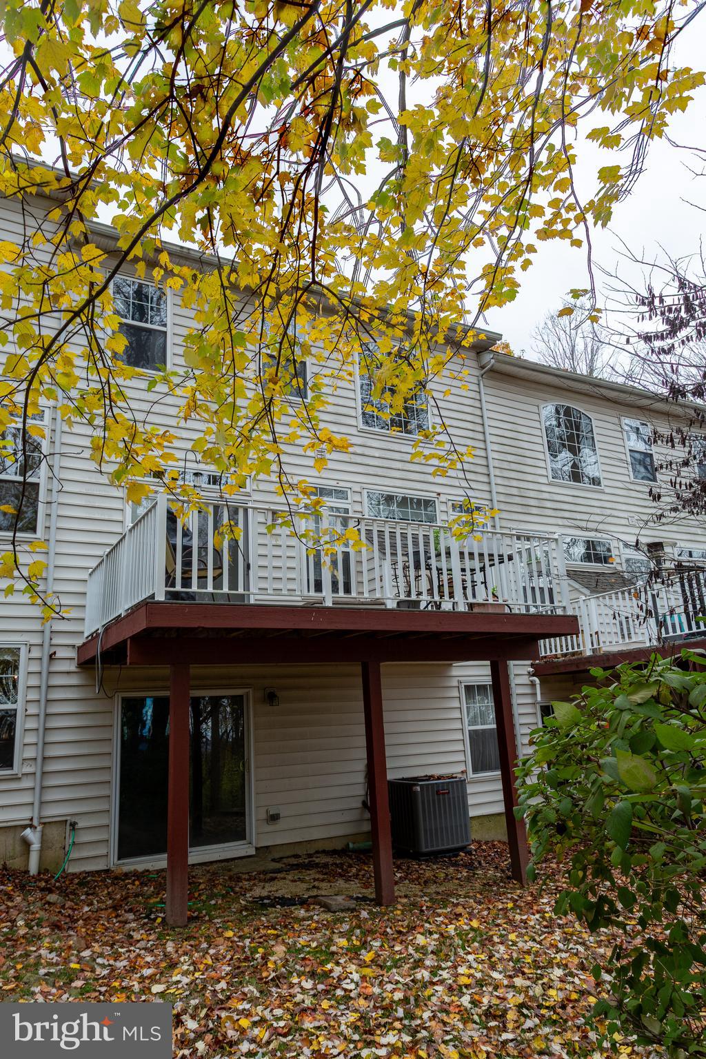 CHARLESTOWN OAKS - Residential