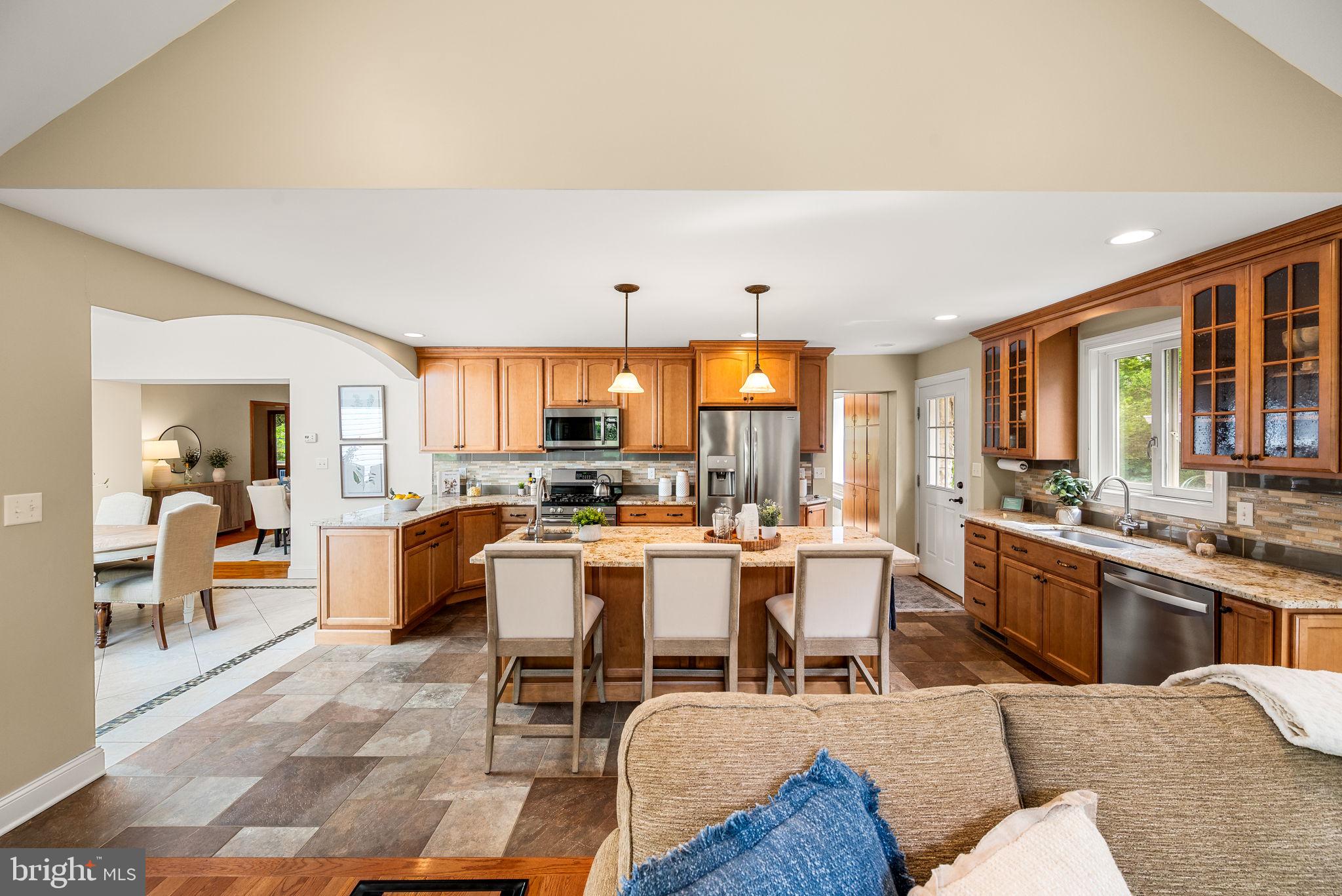 215 COPPLES LANE