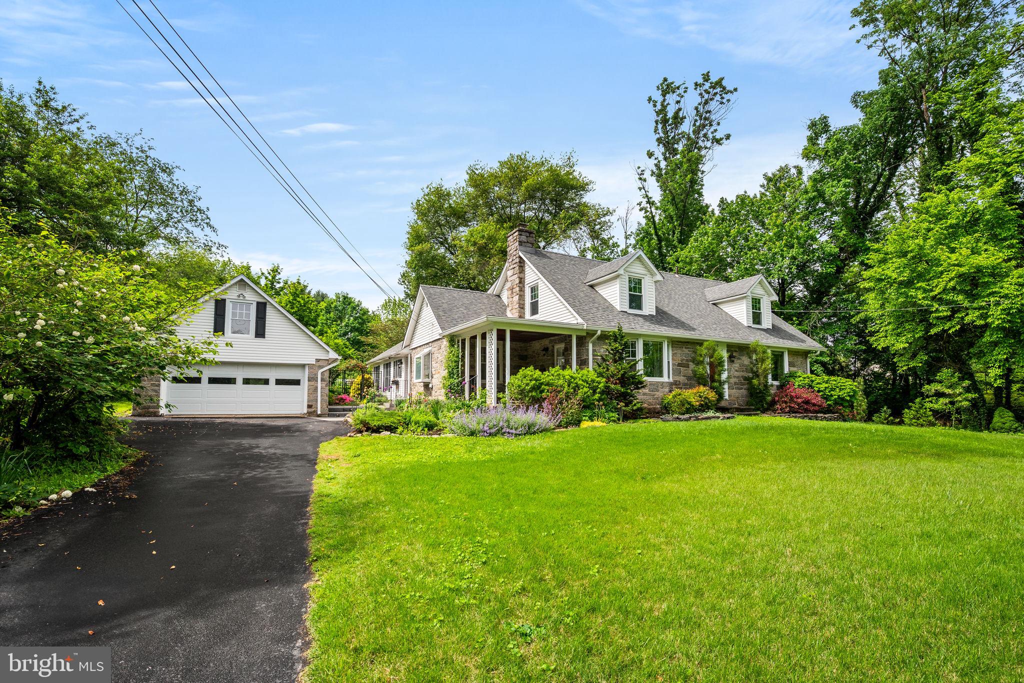 215 COPPLES LANE