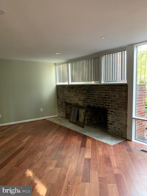 HOLLIN HILLS - Residential Lease