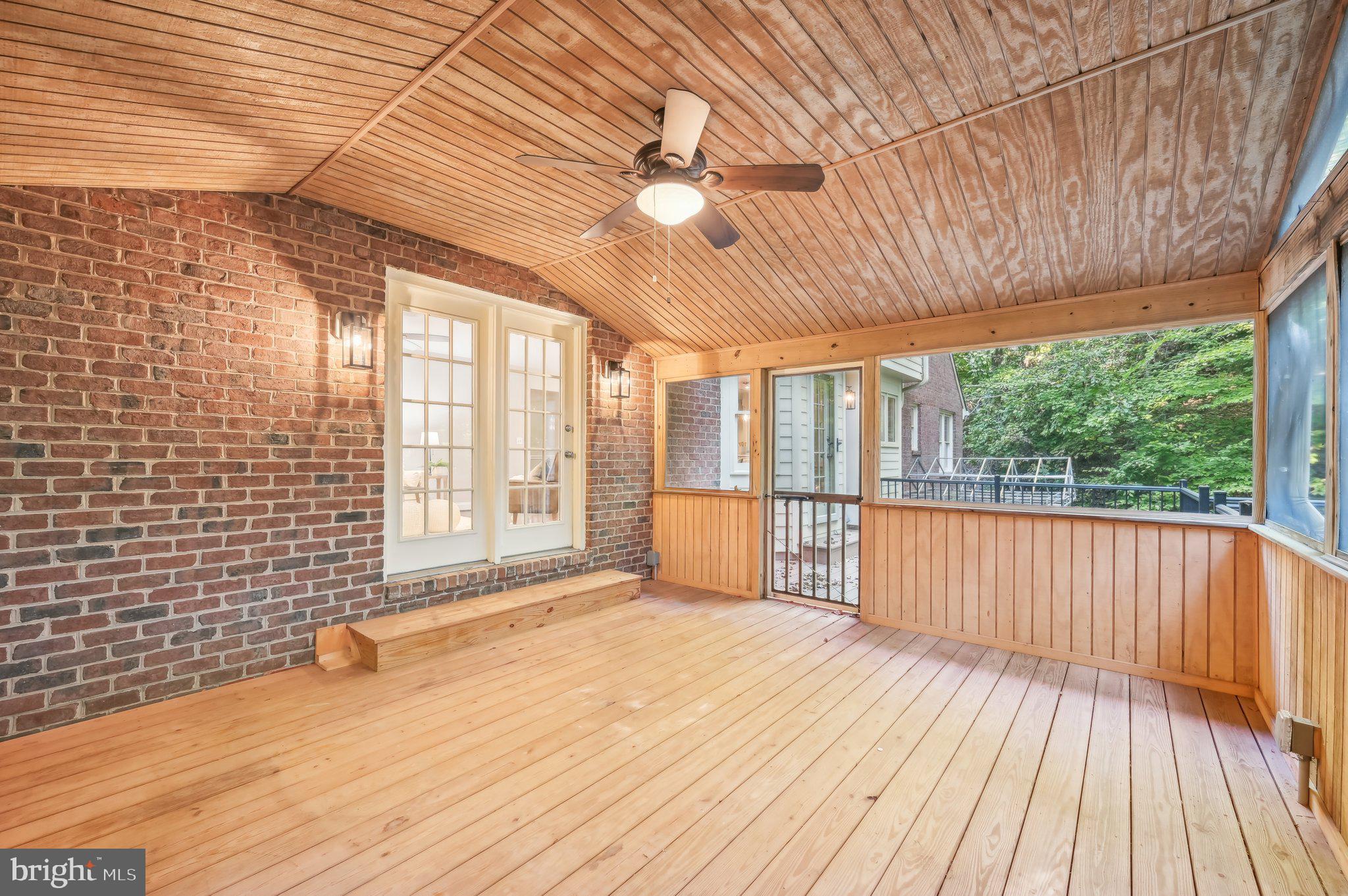 WORTHINGTON MEWS - Residential