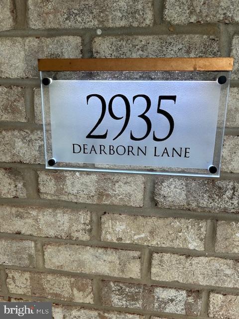 2935 DEARBORN LANE