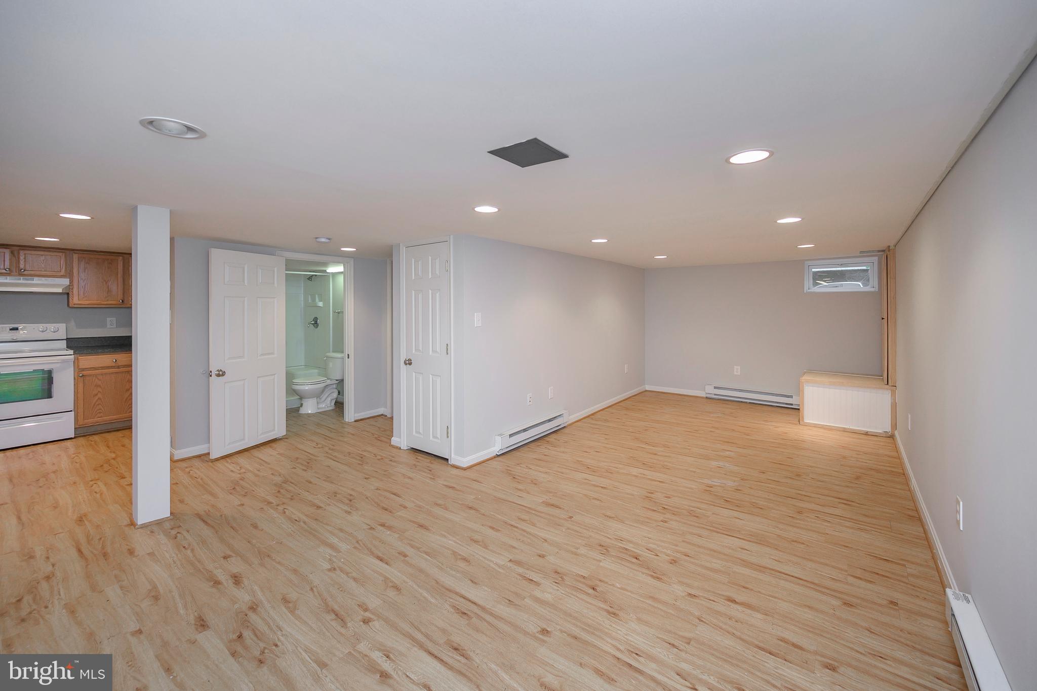 DOWNTOWN FREDERICKSBURG - Residential Lease