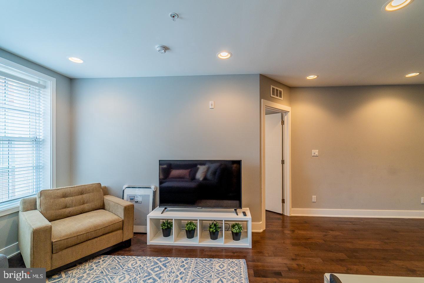 OLD CITY - Residential Lease