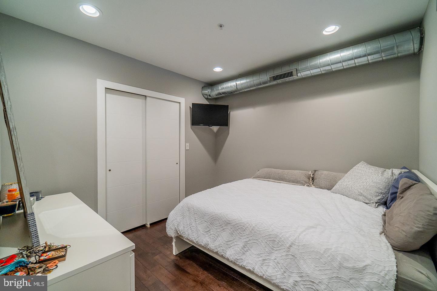 OLD CITY - Residential Lease