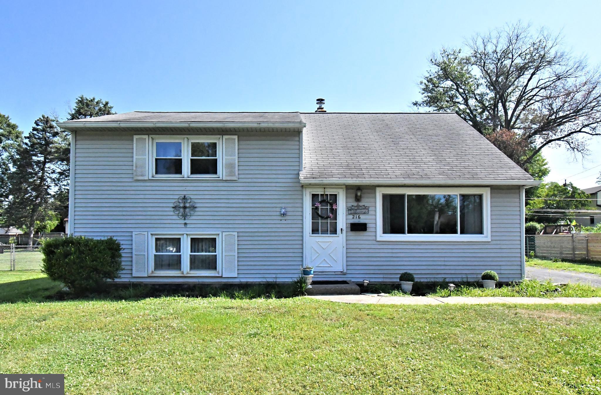 216 ROSEWOOD AVENUE