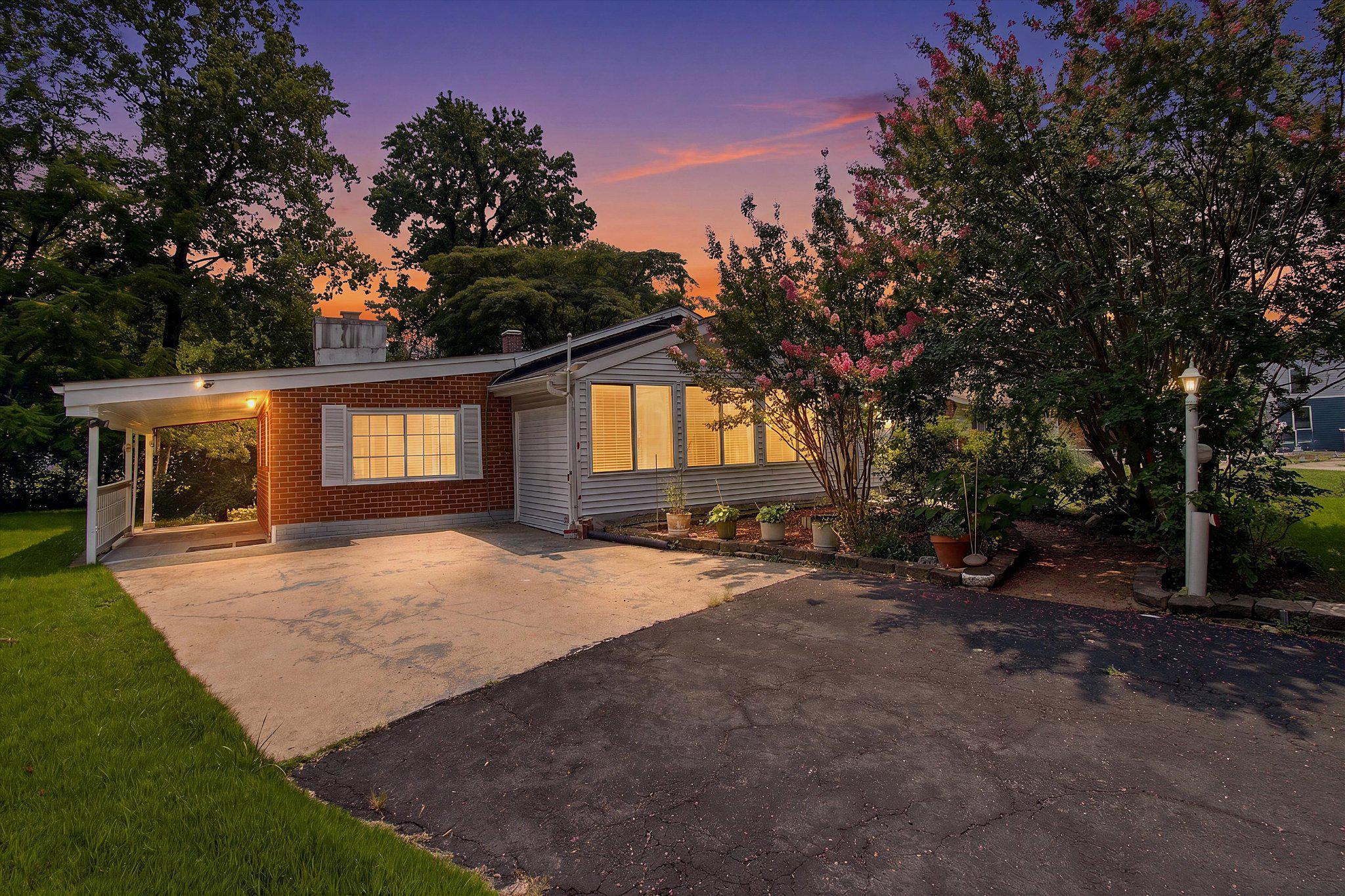 6242 INDIAN RUN PARKWAY
