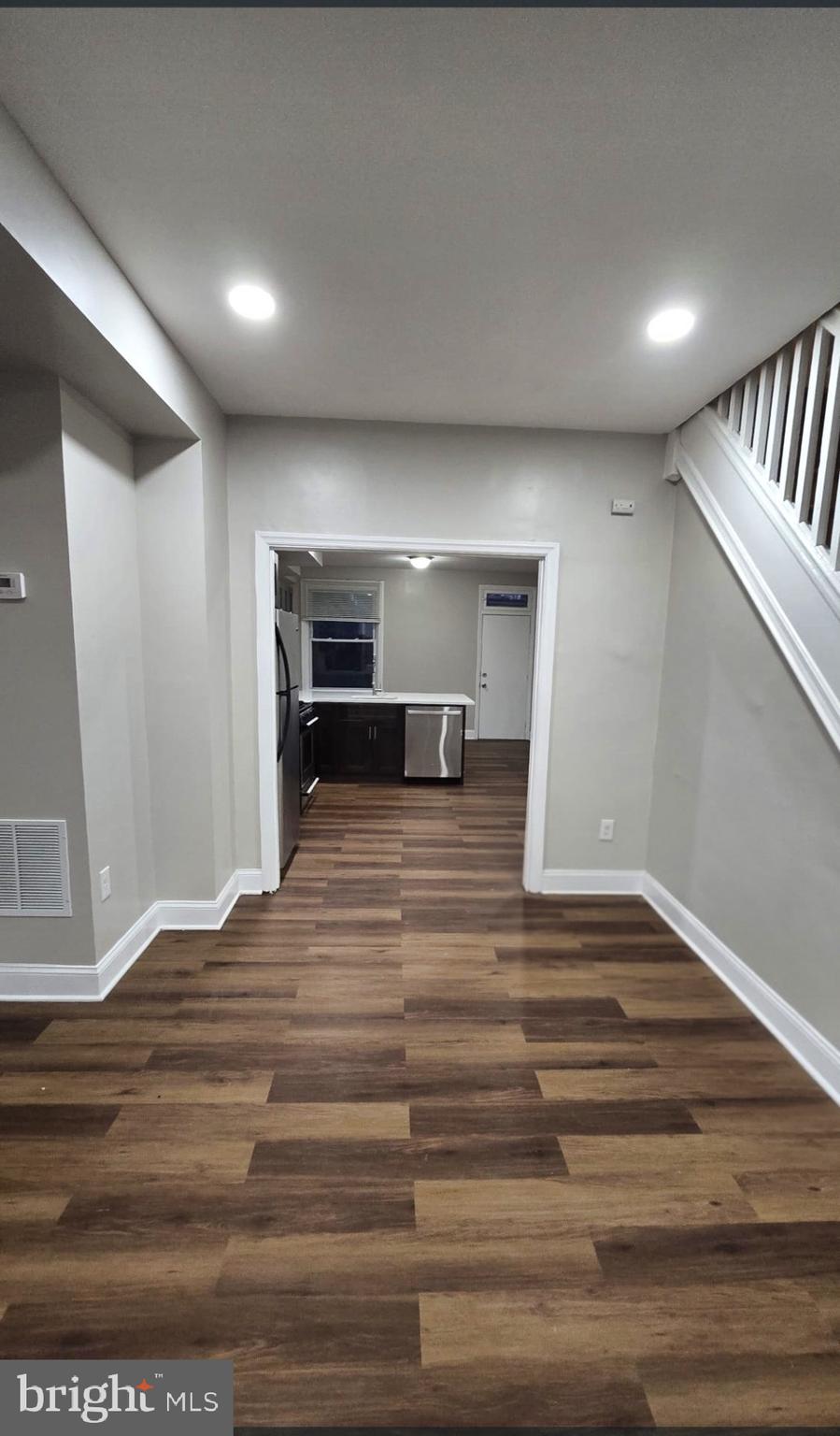 2735 E PRESTON STREET