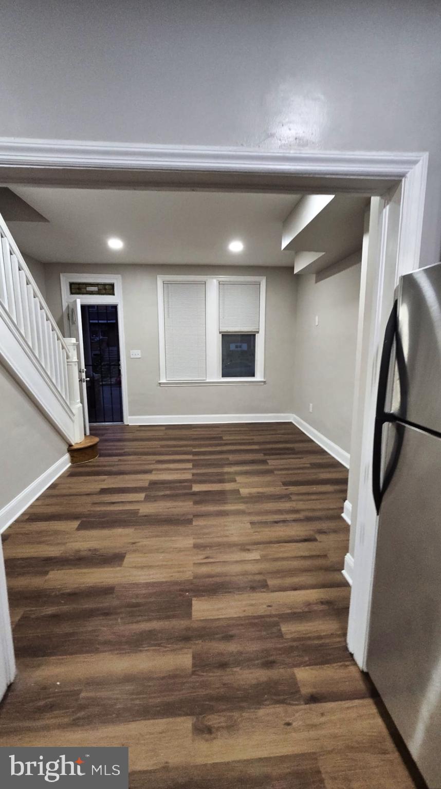 2735 E PRESTON STREET