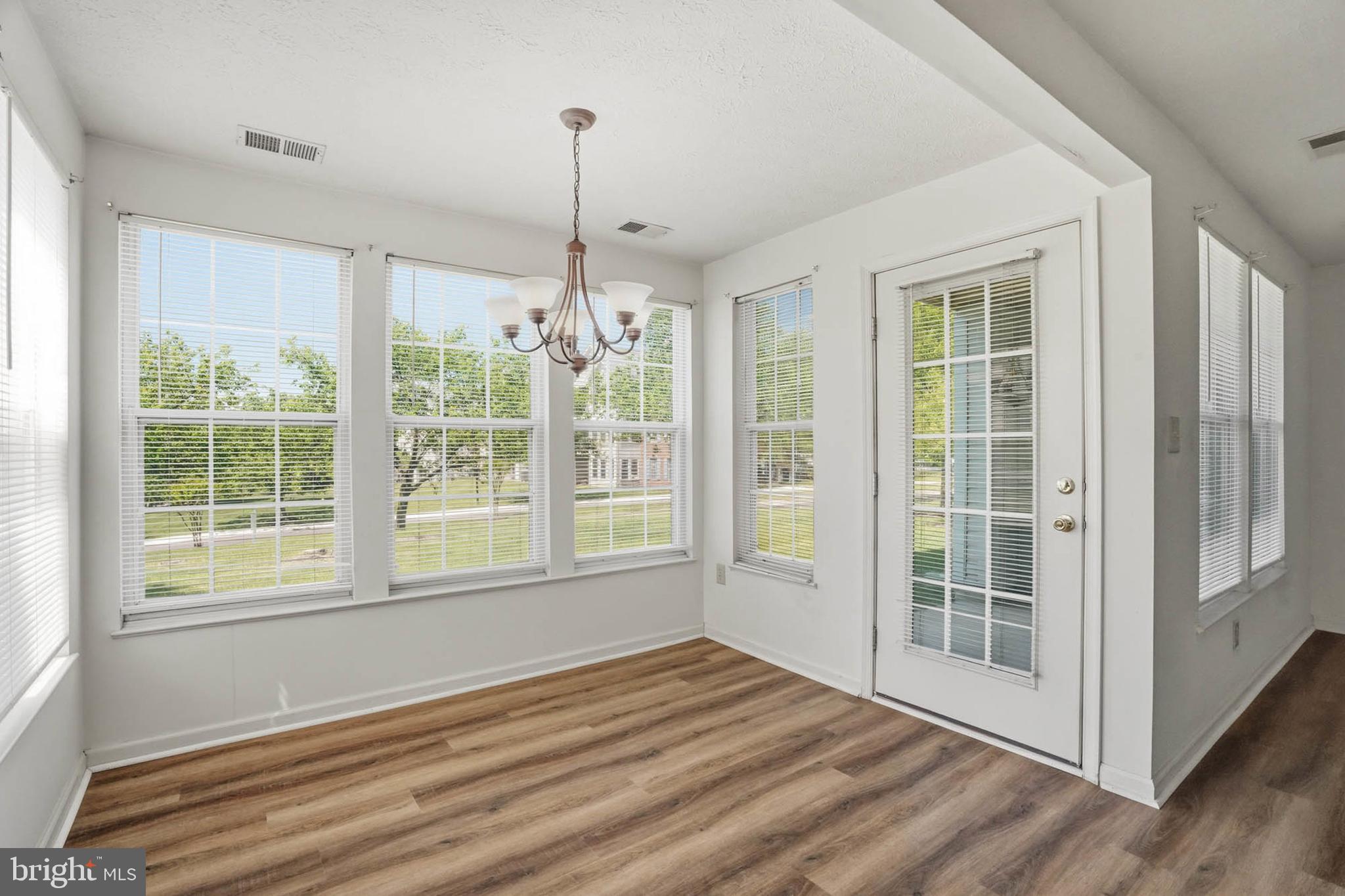 PINEY ORCHARD - Residential
