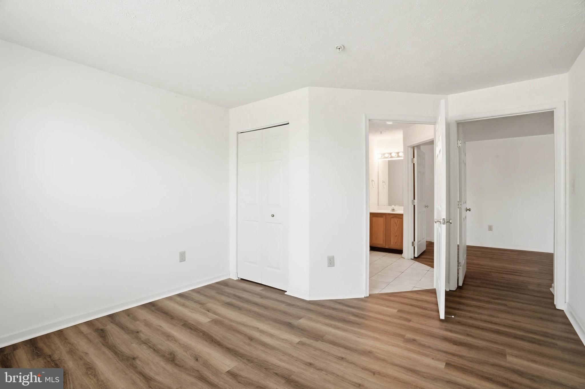 PINEY ORCHARD - Residential