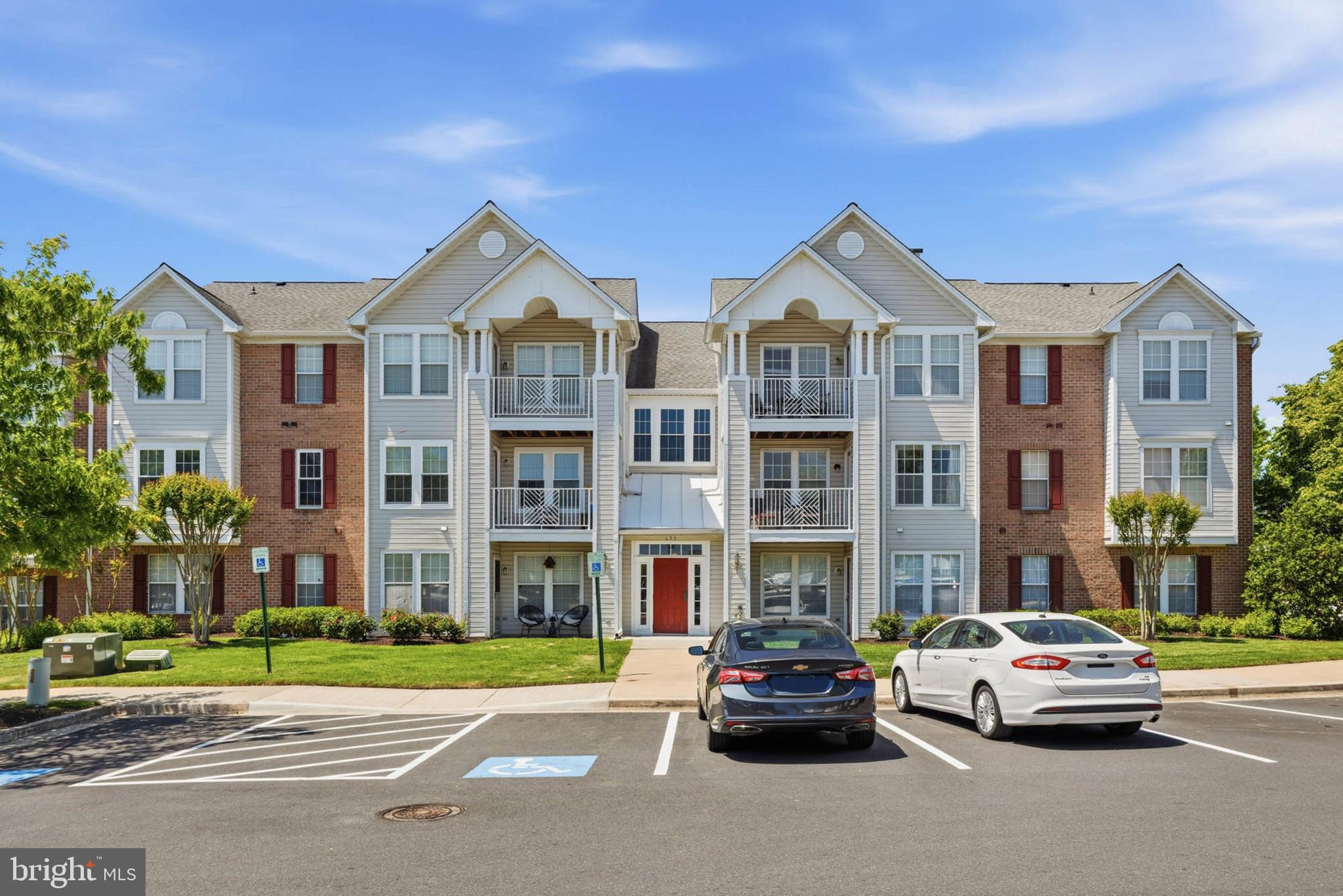 PINEY ORCHARD - Residential