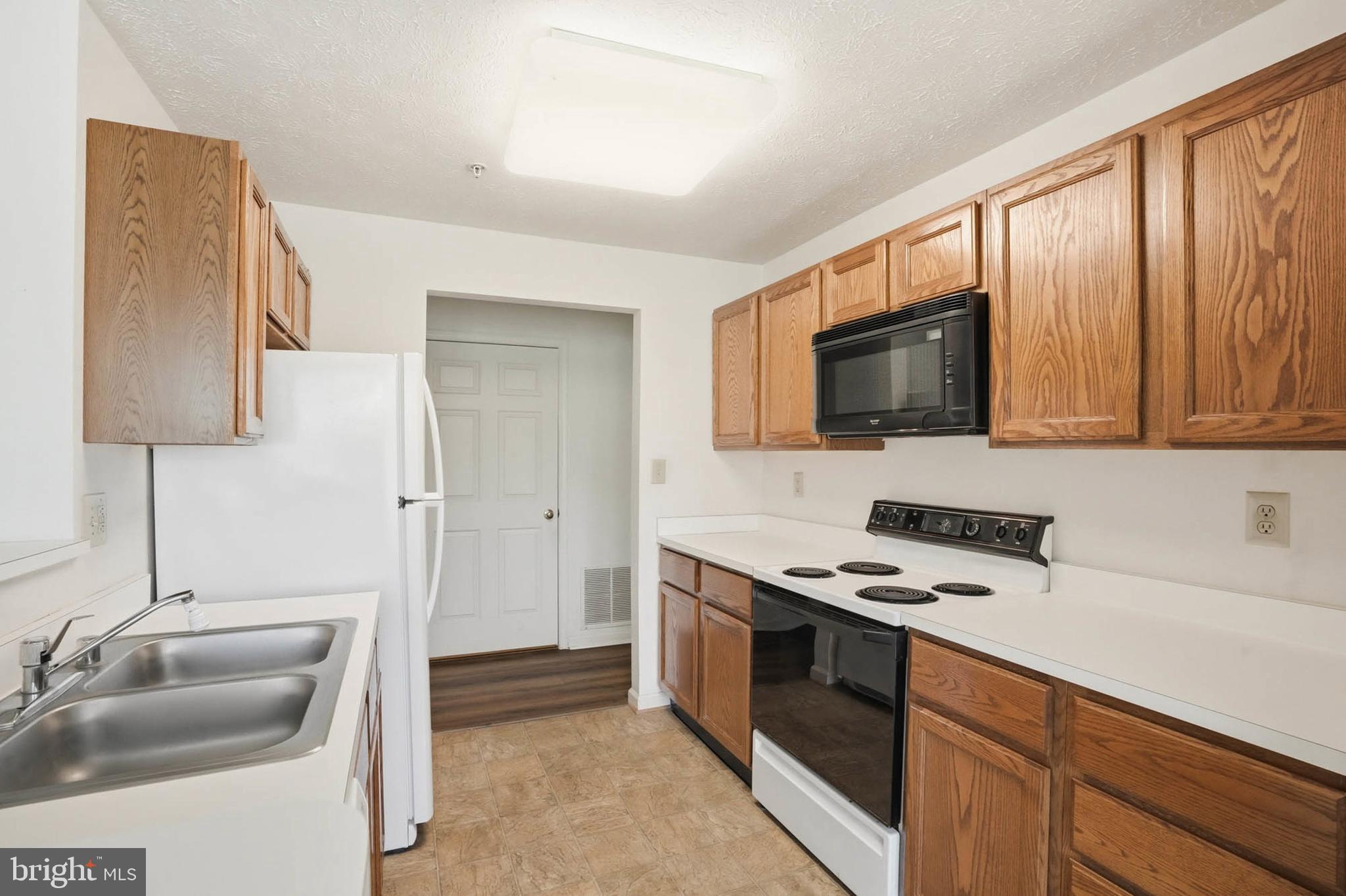PINEY ORCHARD - Residential