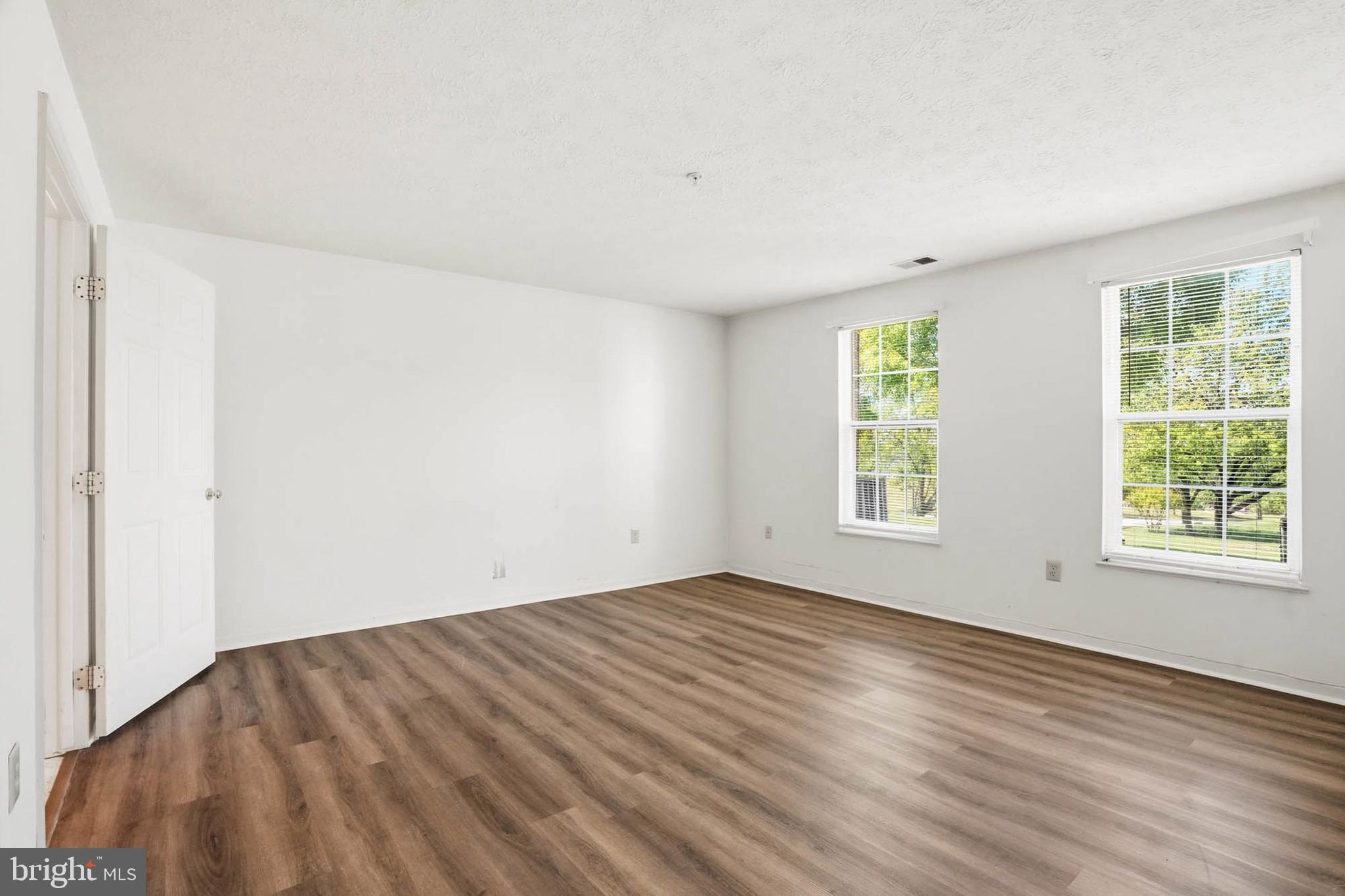 PINEY ORCHARD - Residential