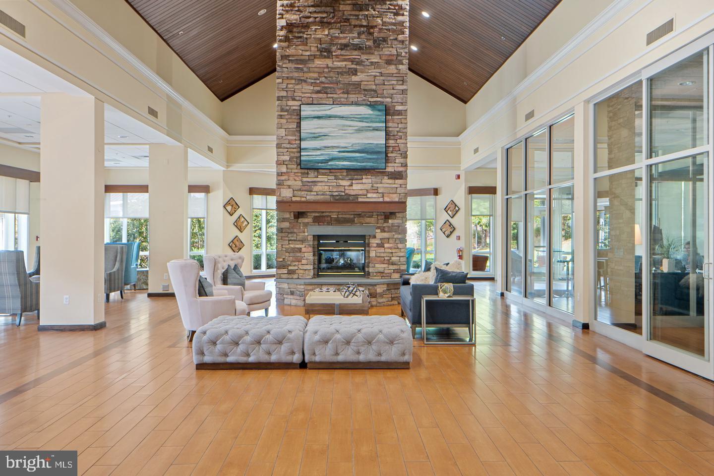 PINEY ORCHARD - Residential