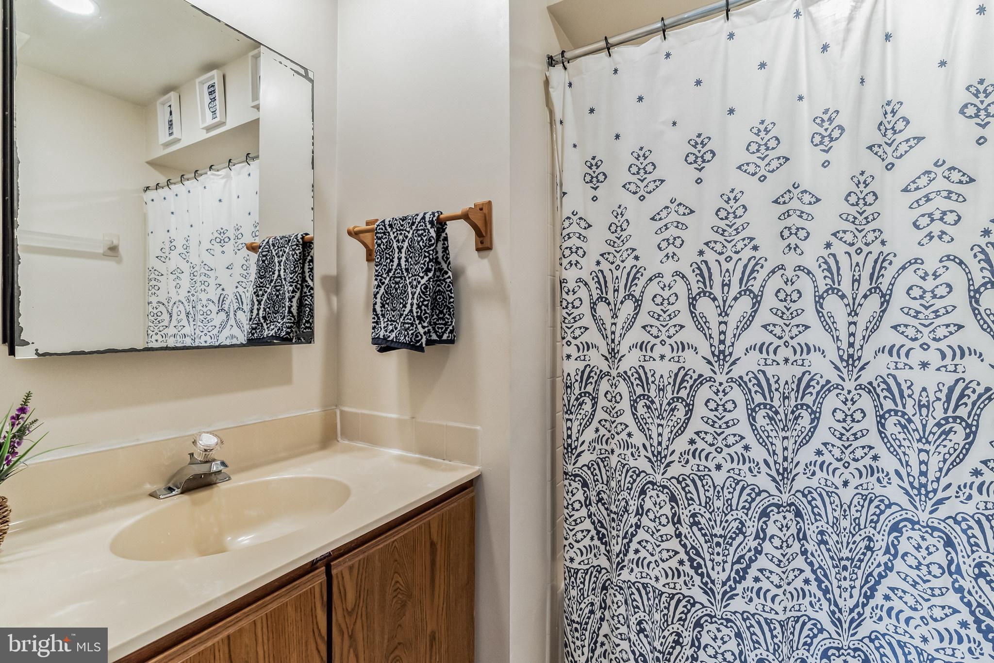 WETHERSFIELD - Residential