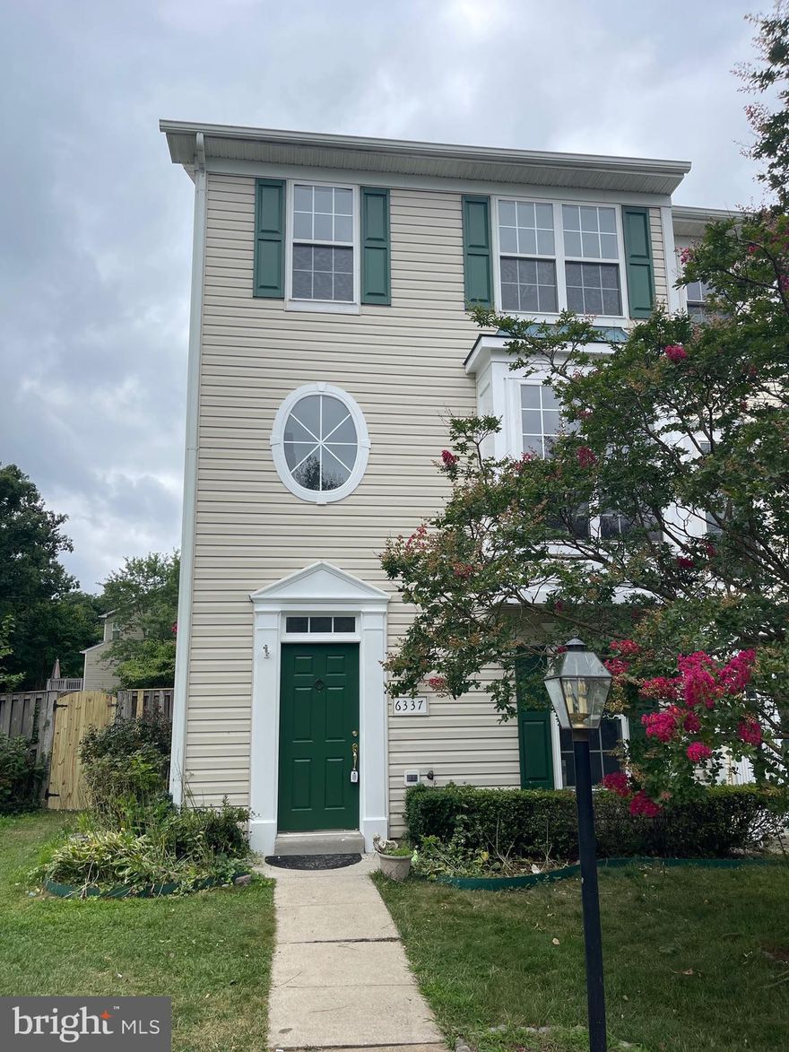 Updated and renovated 3 Levels End Unit Townhouse,  great Location, Close to shopping, I-66, Rd 28, Rd 29, updated kitchen, New cabinets, New S.S. Appliances, New Quartz countertop, New Disposal, New electric Fireplace, New Paint, New updated bathrooms, New Tubs, New Toilets, New vanities, New stand up shower in the master bathroom, New ceramic, New fixtures, New recessed lighting, New light fixtures, New doors,  New Roof, New locks, Fairly New HVAC  and Water heater (2018), and much more. Walk-out basement. Deer Isle Waterproof Laminate, Large deck off of the Kitchen with stairs to a fully fenced back yard. Corner lot with 2 assigned parking spaces number 27 and plenty visitor parkings in front of the property.