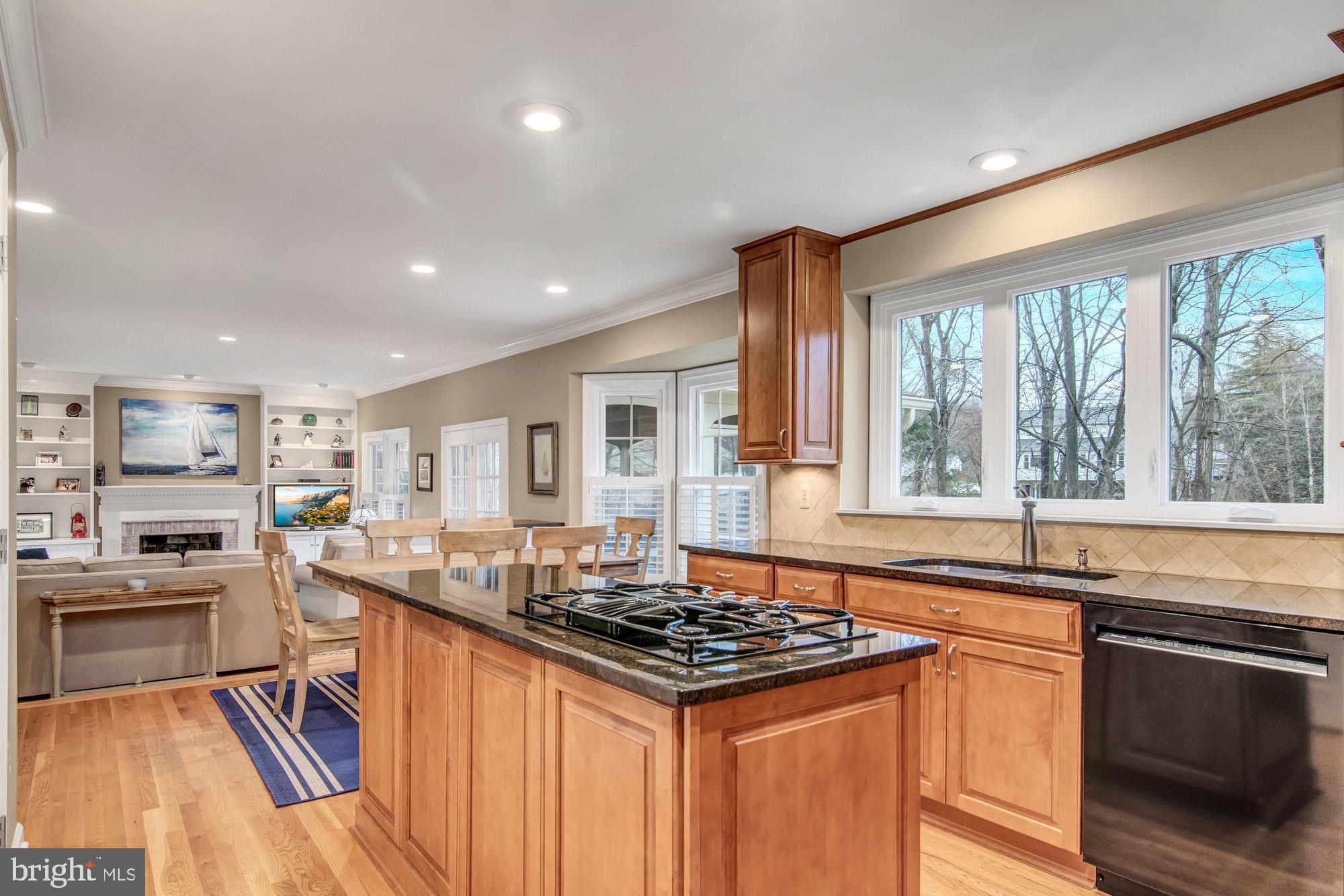 WESTPORT - Residential