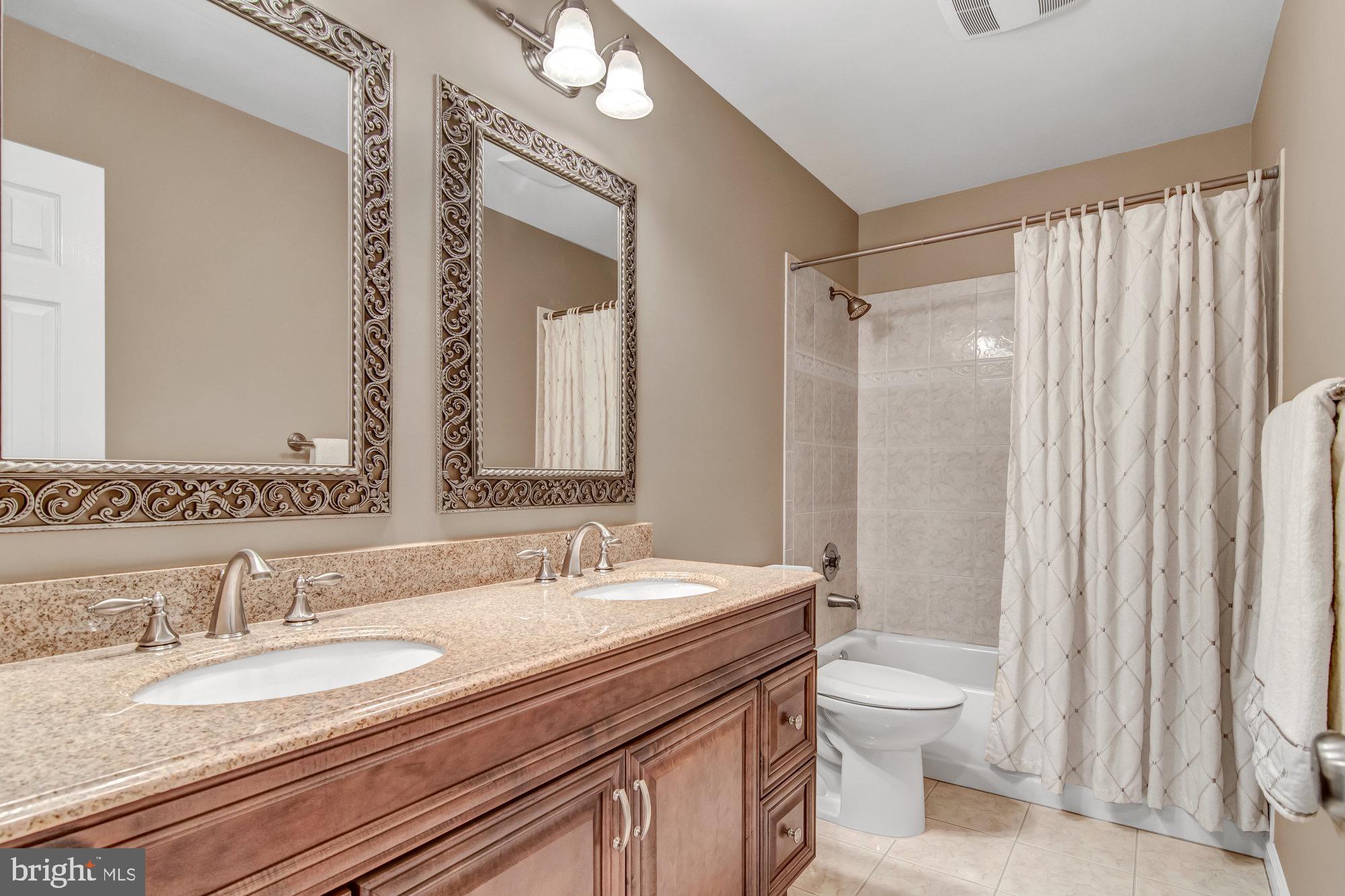 WESTPORT - Residential