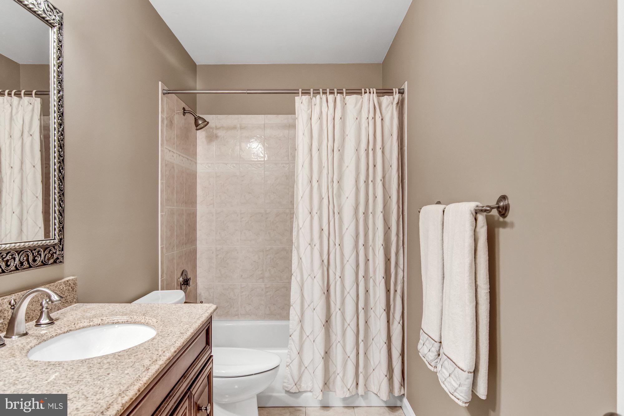 WESTPORT - Residential