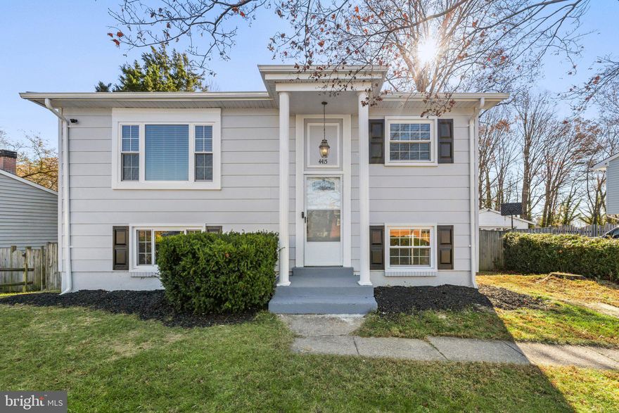 Adorable Colonial split-foyer style home - This beautiful home has been remodeled and updated with a New stainless-steel refrigerator, a  newer drop -in gas stove with overhead fan, a newer stainless steel dishwasher, New upgraded kitchen counter tops, New large stainless steel sink with upgraded extension faucet, New carpeting in the Family Room/4th Bedroom and beautiful light grey paint throughout the Open floor plan providing a feeling of space (2023).  The kitchen has an open feel with a bright window over the sink and a custom pot rack and pantry for additional storage.    Both baths have been fully upgraded (2021). The home boasts a separate laundry room/workroom with a rear door for easy access to the expansive level back yard.  The home's exterior is one of a kind for those who like to entertain and wish to have privacy - Trees surround the Large, flat rear fenced yard.  A locked 10x8 Storage Shed to accommodate equipment is located with easy access from the back and front of the home, a second storage unit in the rear of the property.  The driveway can accommodate 3 vehicles.  Minutes to Potomac Mills Mall, easy access to I95, Dale Blvd and Prince William Parkway. Five to Ten minutes to eateries, movie theaters, shopping, parks, and lakes. Welcome Home! The seller will require a contingency of "Finding a Home of Choice and a possible " Rent Back".
Please see Documents section for: (DPOR Disclosure, Lead Paint Disclosure Addendum, Information for Making an Offer)