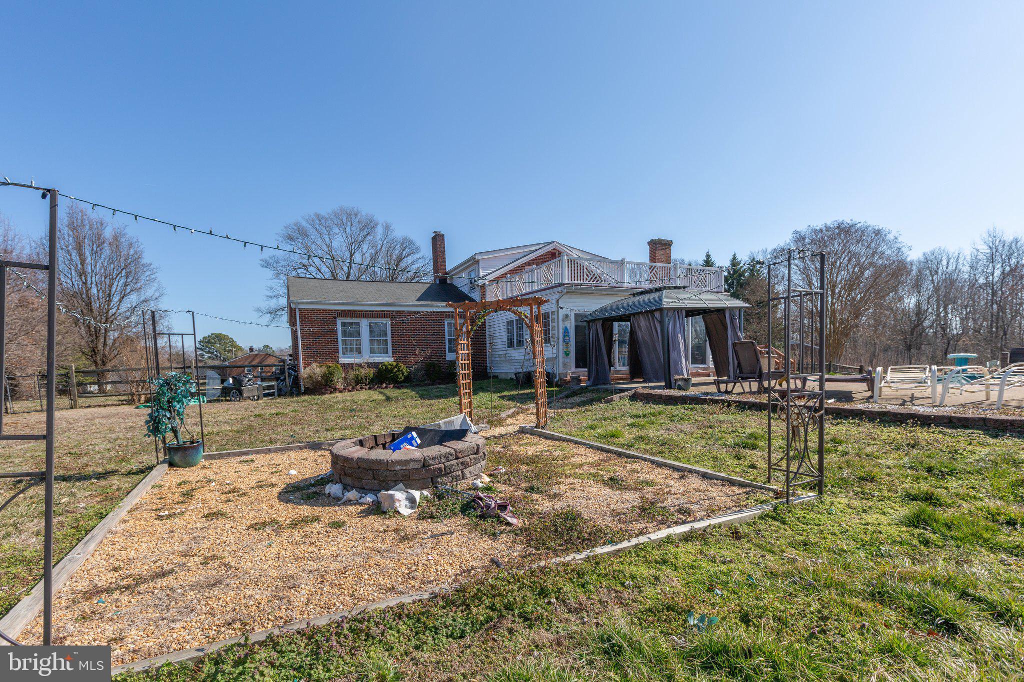 SPRING VALLEY - Residential