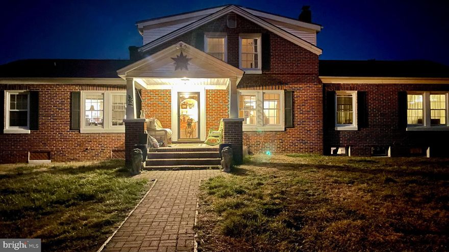 ACCEPTING BACK UP OFFERS!    WILL STILL HAVE THE OPEN HOUSE! 

This unique, character filled beauty  is sitting on a large 1.47 acre lot at the back of a cul-d-sac with a circular driveway. The oversized, 20x18 sun room with 22x15 casement windows and a seperate heating and cooling system overlooks the incredible private view of the fully fenced yard with an in-ground gunite pool!! The first floor primary bedroom, family room with a pellet stove insert in fireplace.  There is a butlers pantry and cellar off of the kitchen.  The entire house has natural gas but there is an air-cooled generation that kicks in automatically when the power goes out. The home has a new HVAC system replaced in 2014 and the roof was replaced in by Nash Roofing. Priced to sell due to seller deadline for close. Come check out this gem!