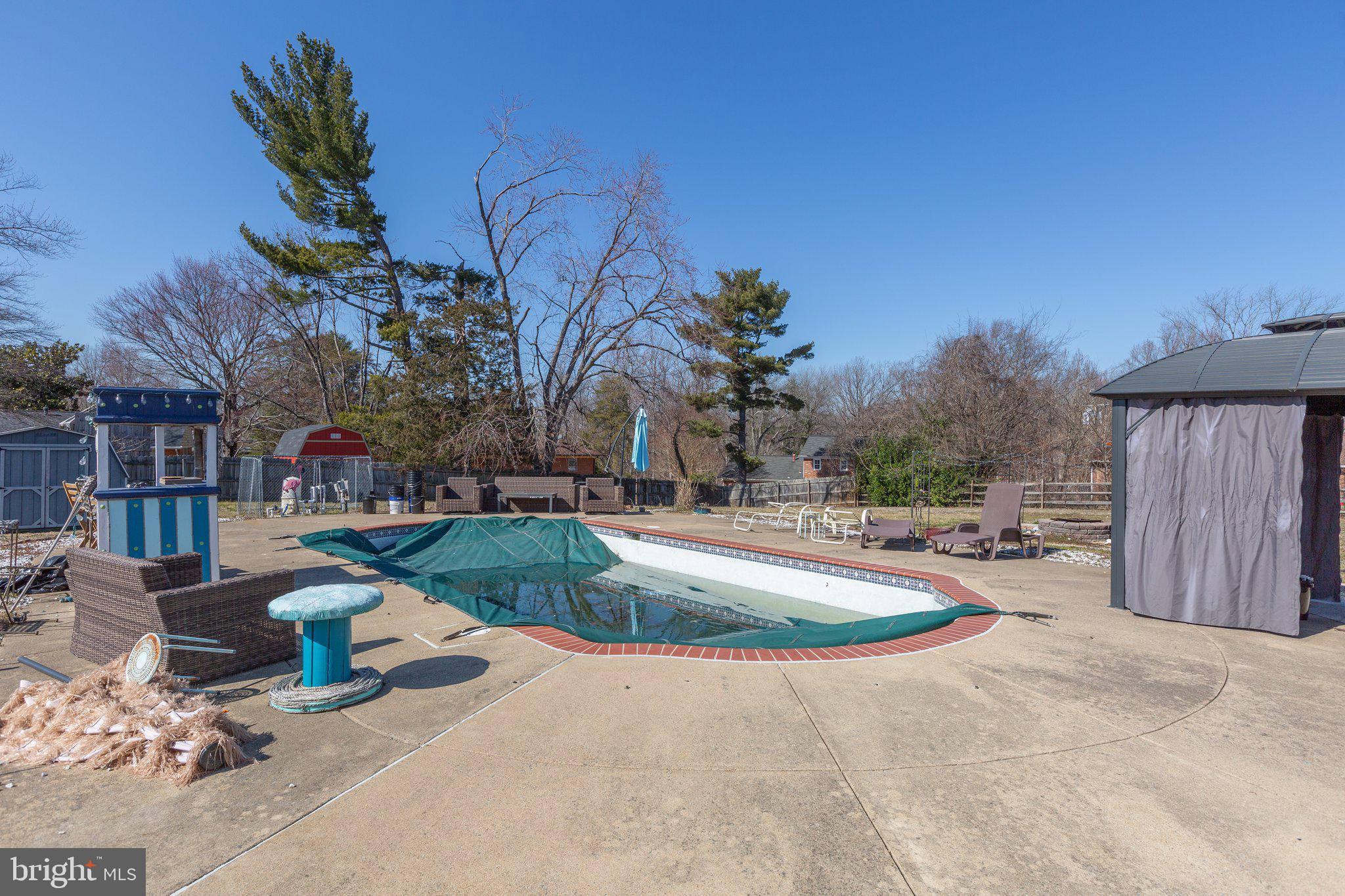 SPRING VALLEY - Residential