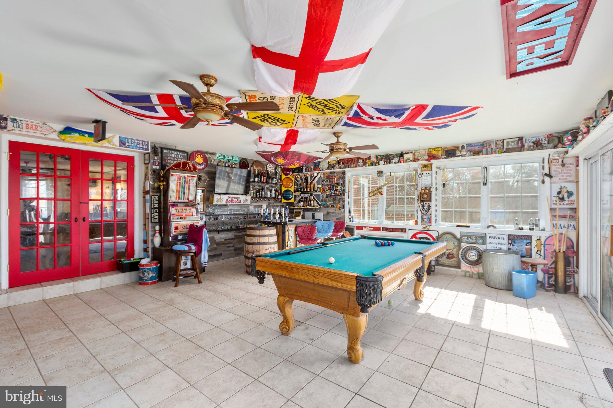 SPRING VALLEY - Residential