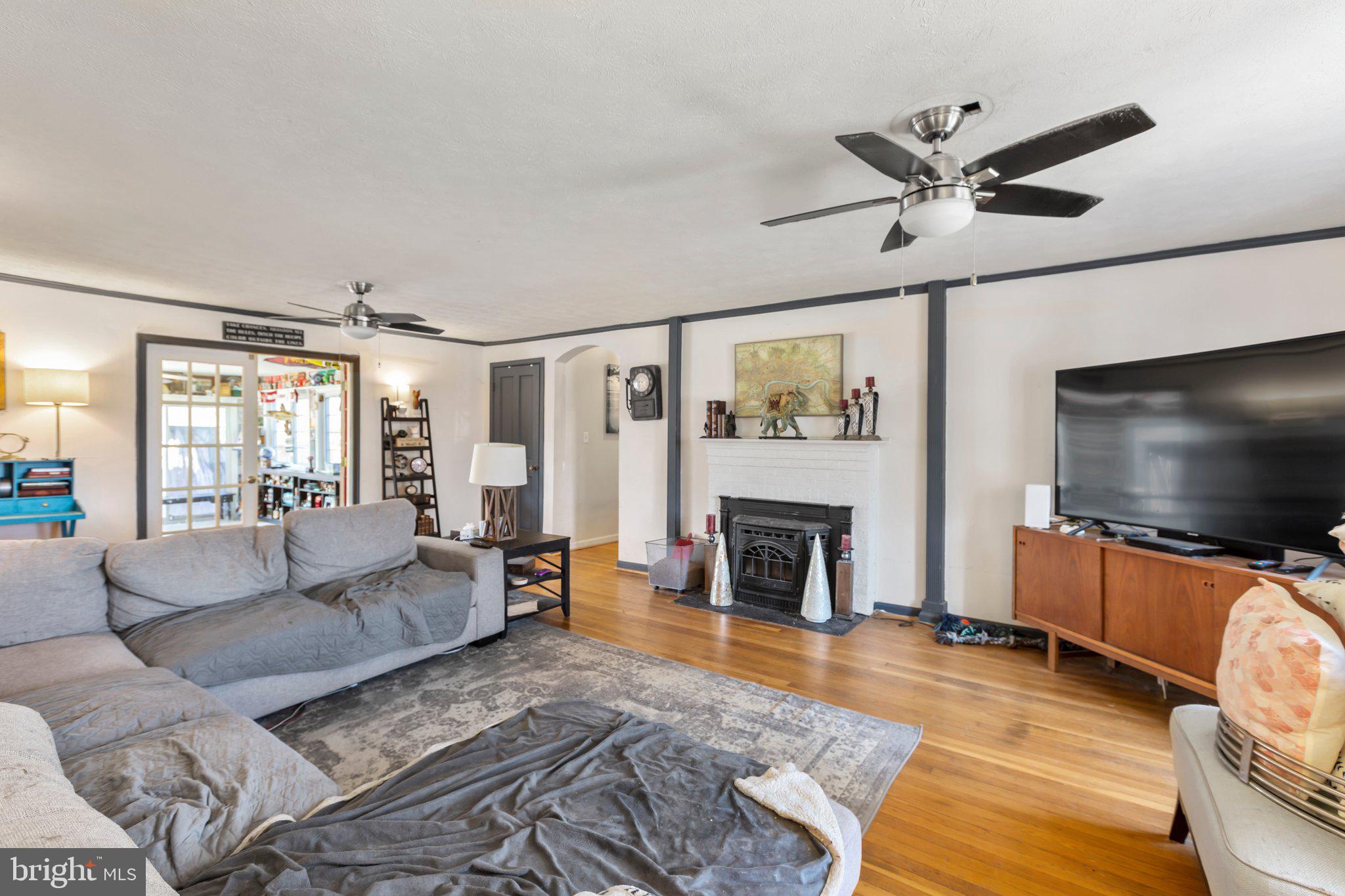 SPRING VALLEY - Residential