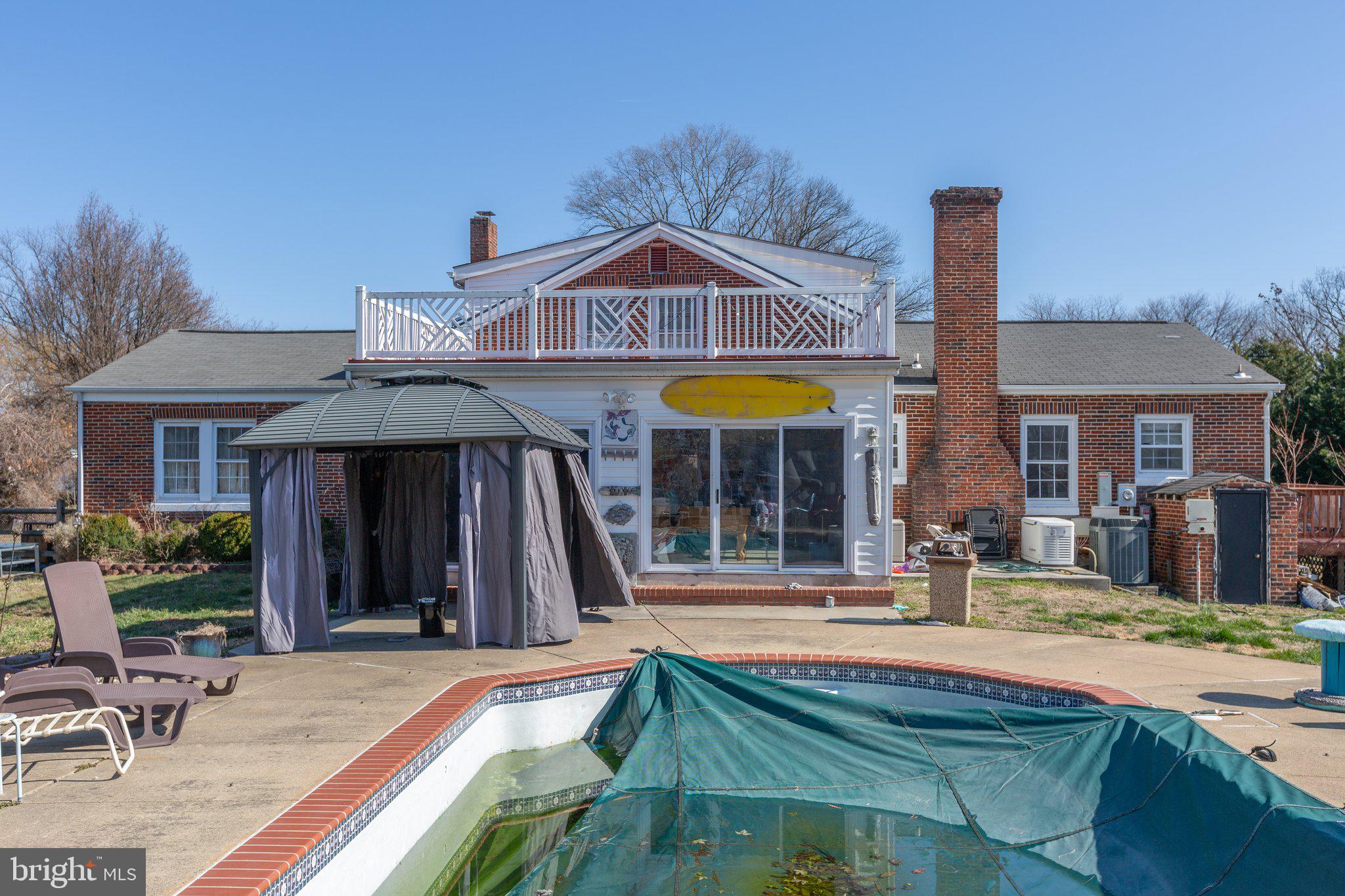 SPRING VALLEY - Residential