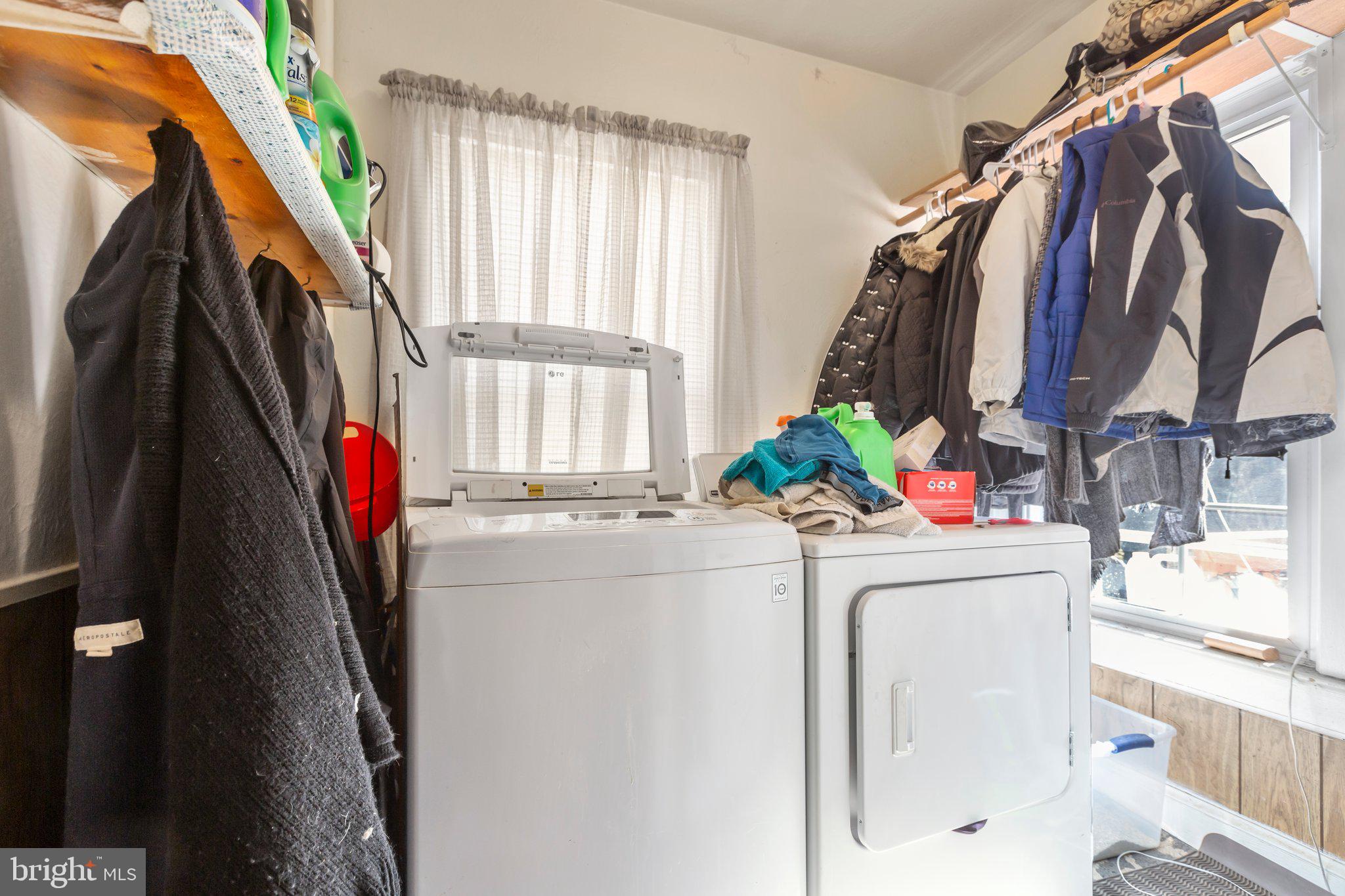 SPRING VALLEY - Residential