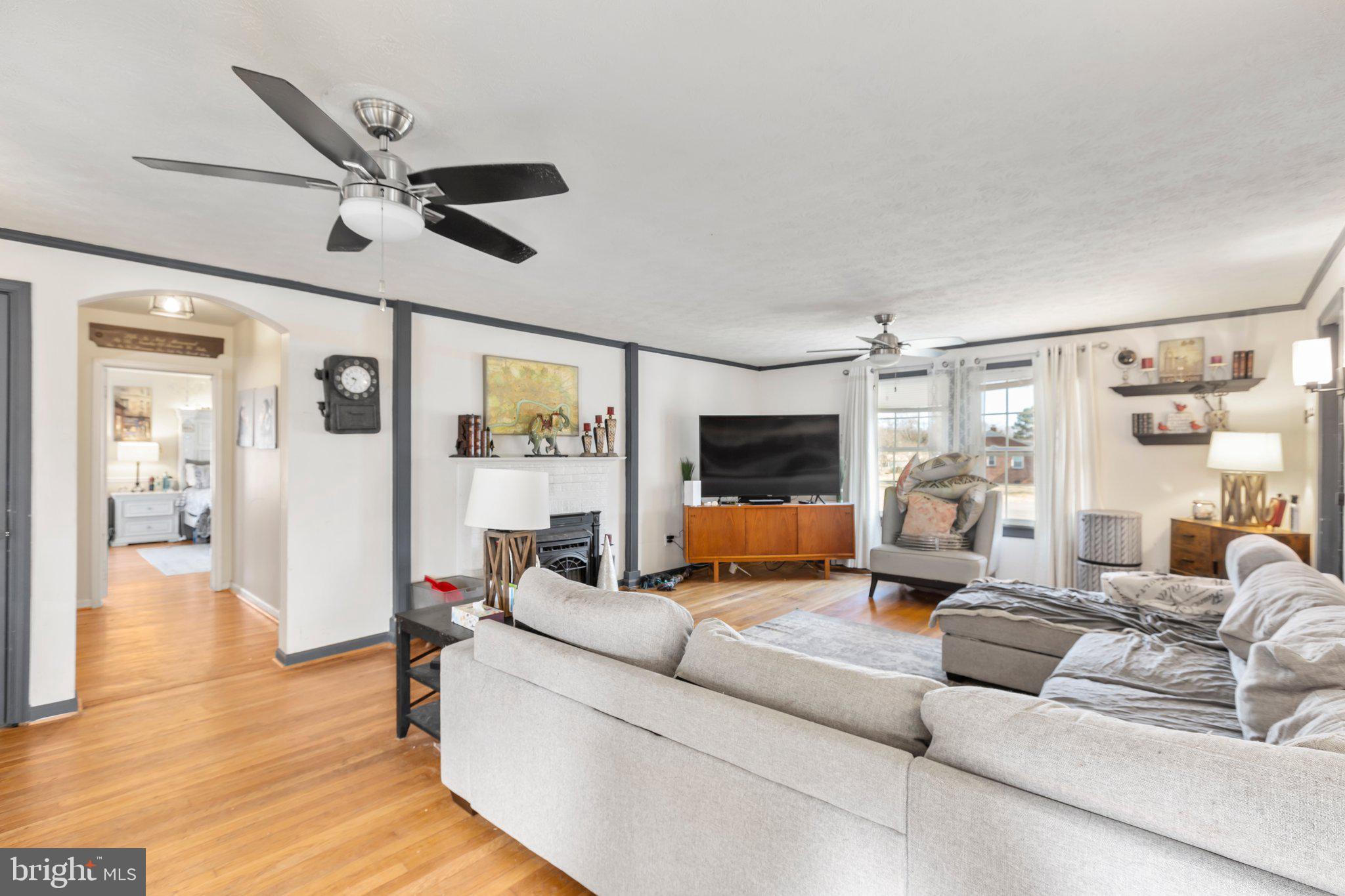 SPRING VALLEY - Residential