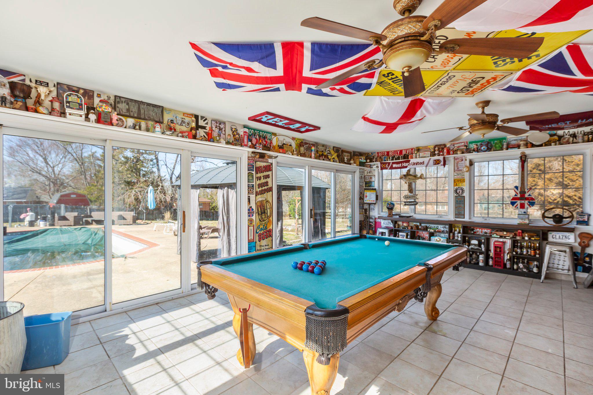 SPRING VALLEY - Residential