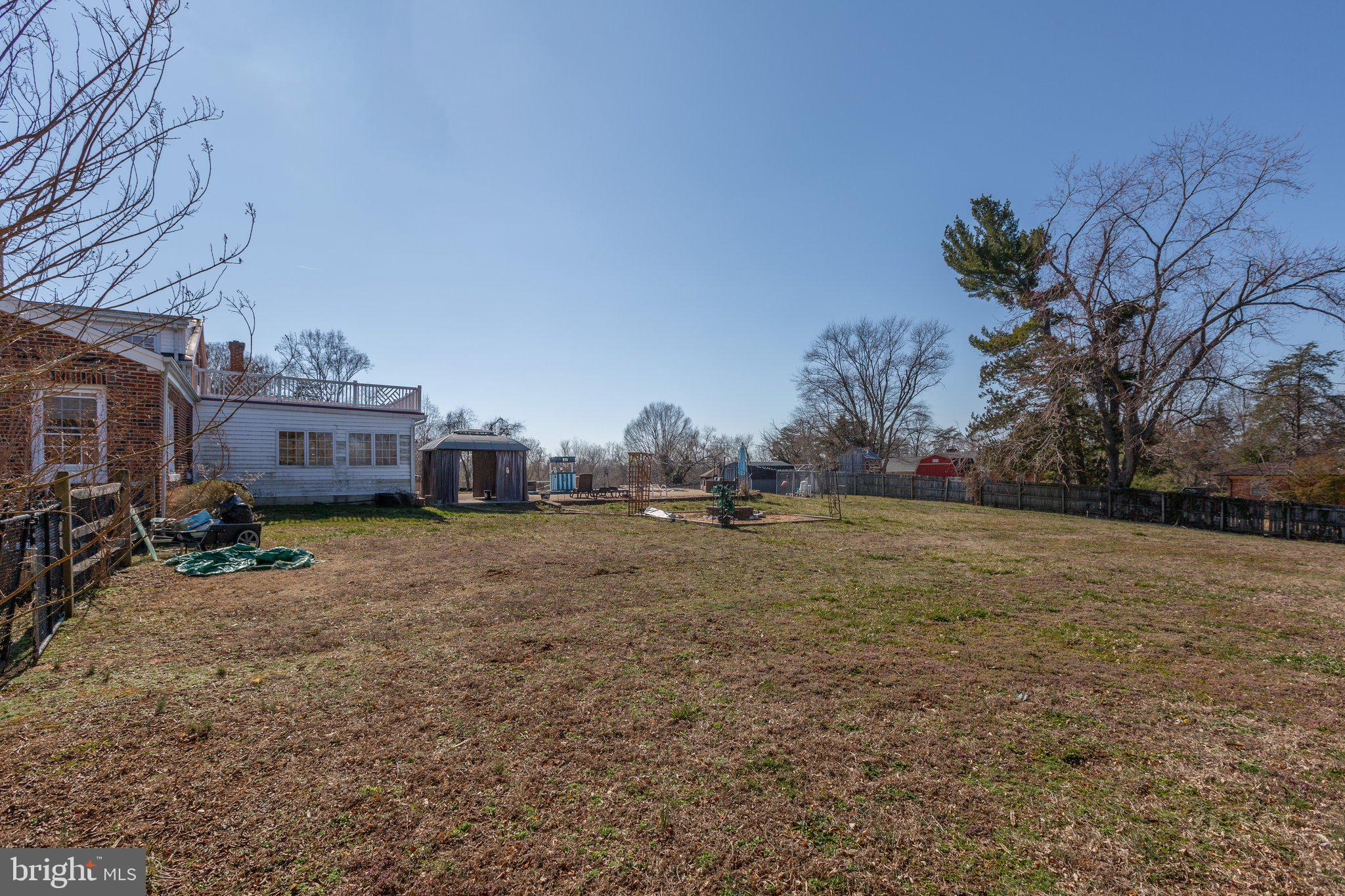 SPRING VALLEY - Residential