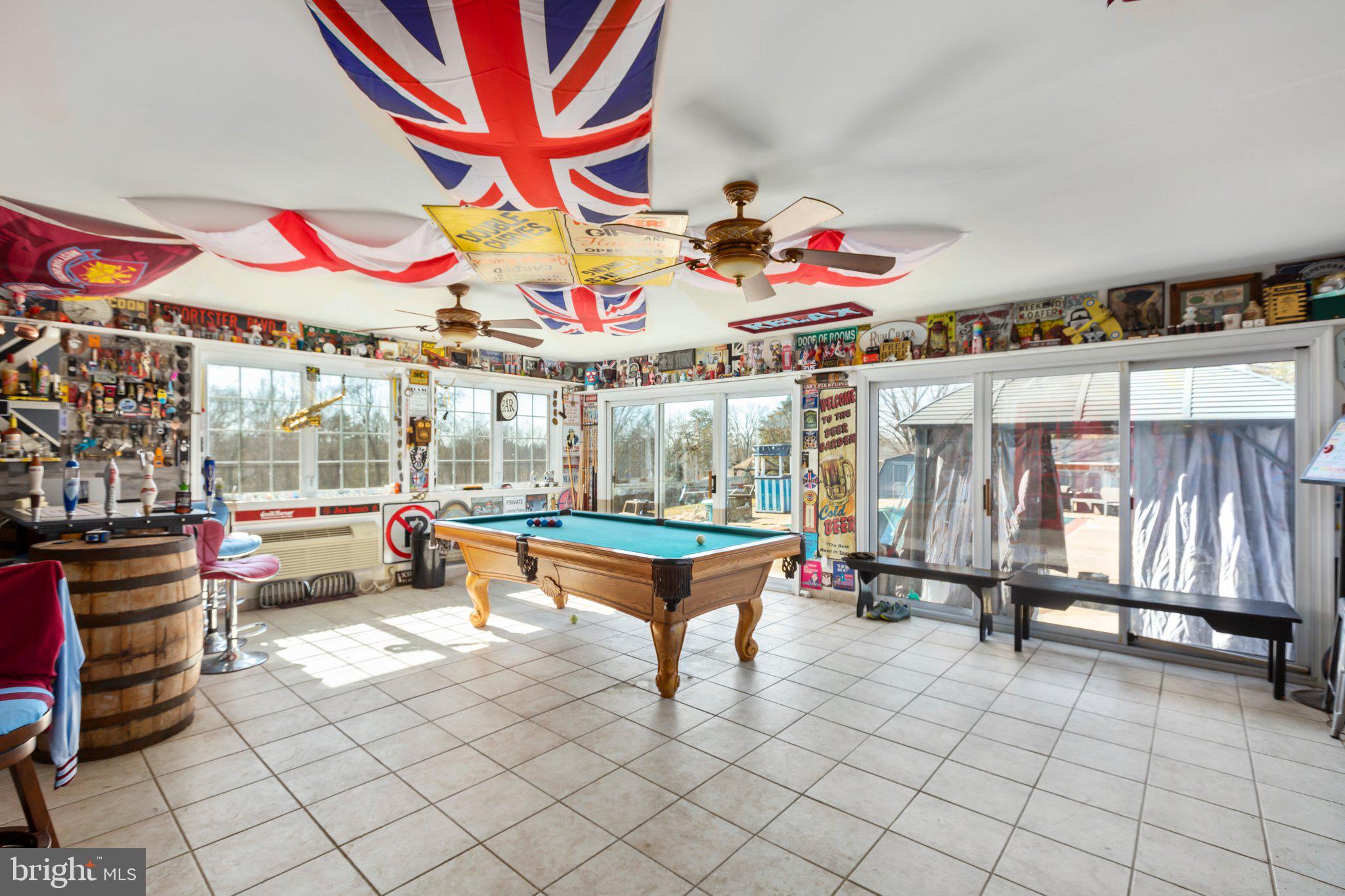 SPRING VALLEY - Residential