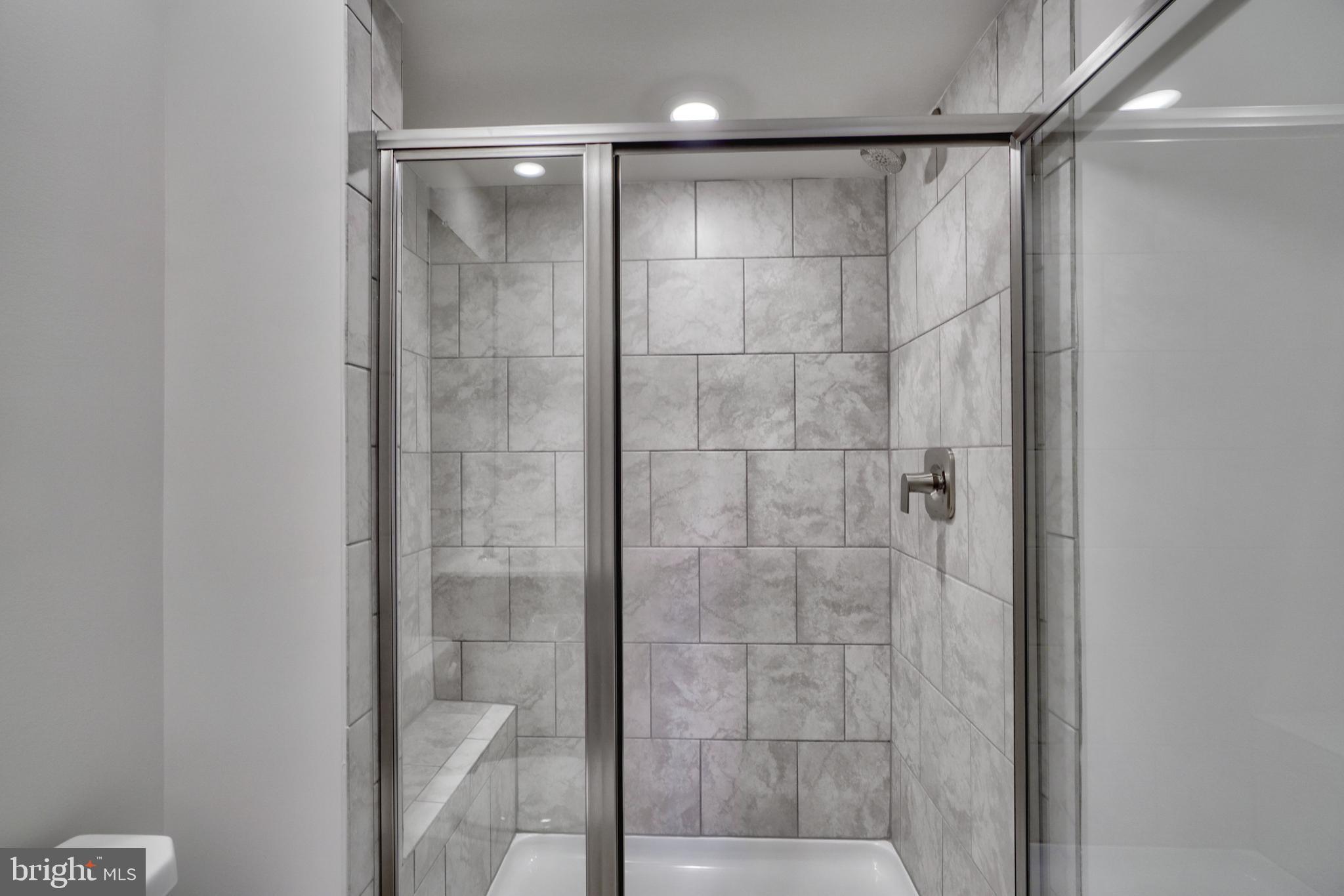 PATAPSCO GLEN - Residential Lease