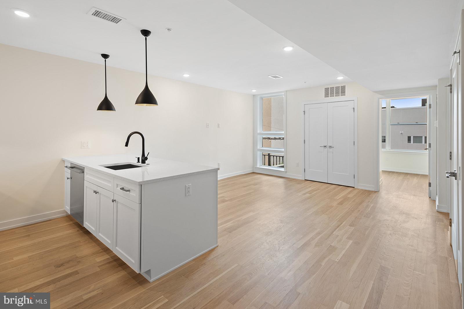 NORTHERN LIBERTIES - Residential Lease