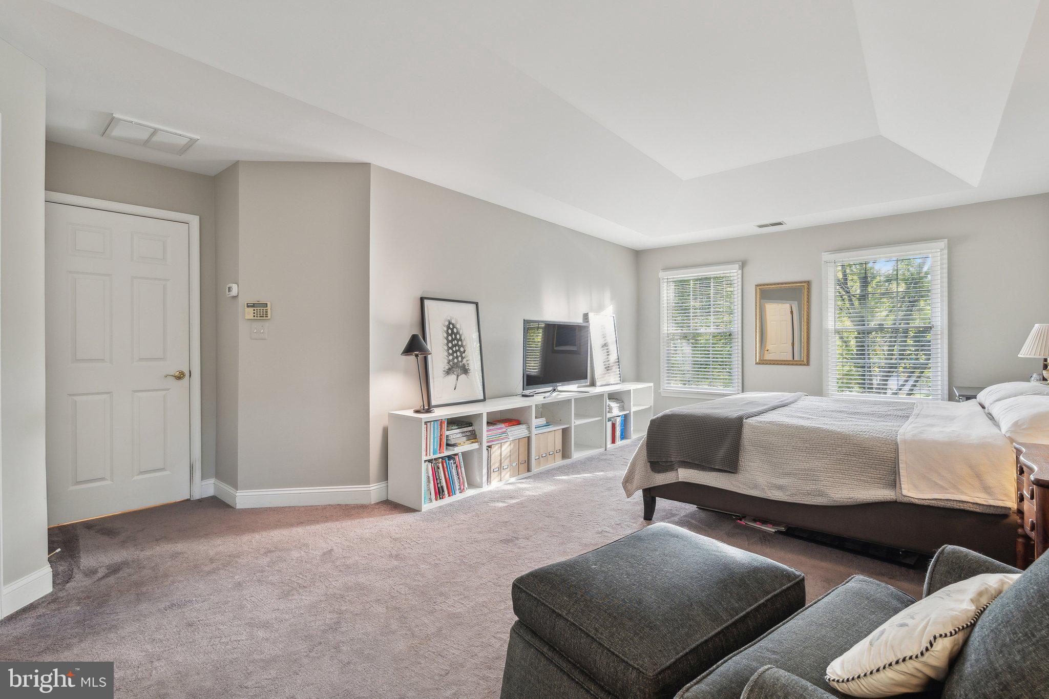 GRAND HAMPTONS II - Residential