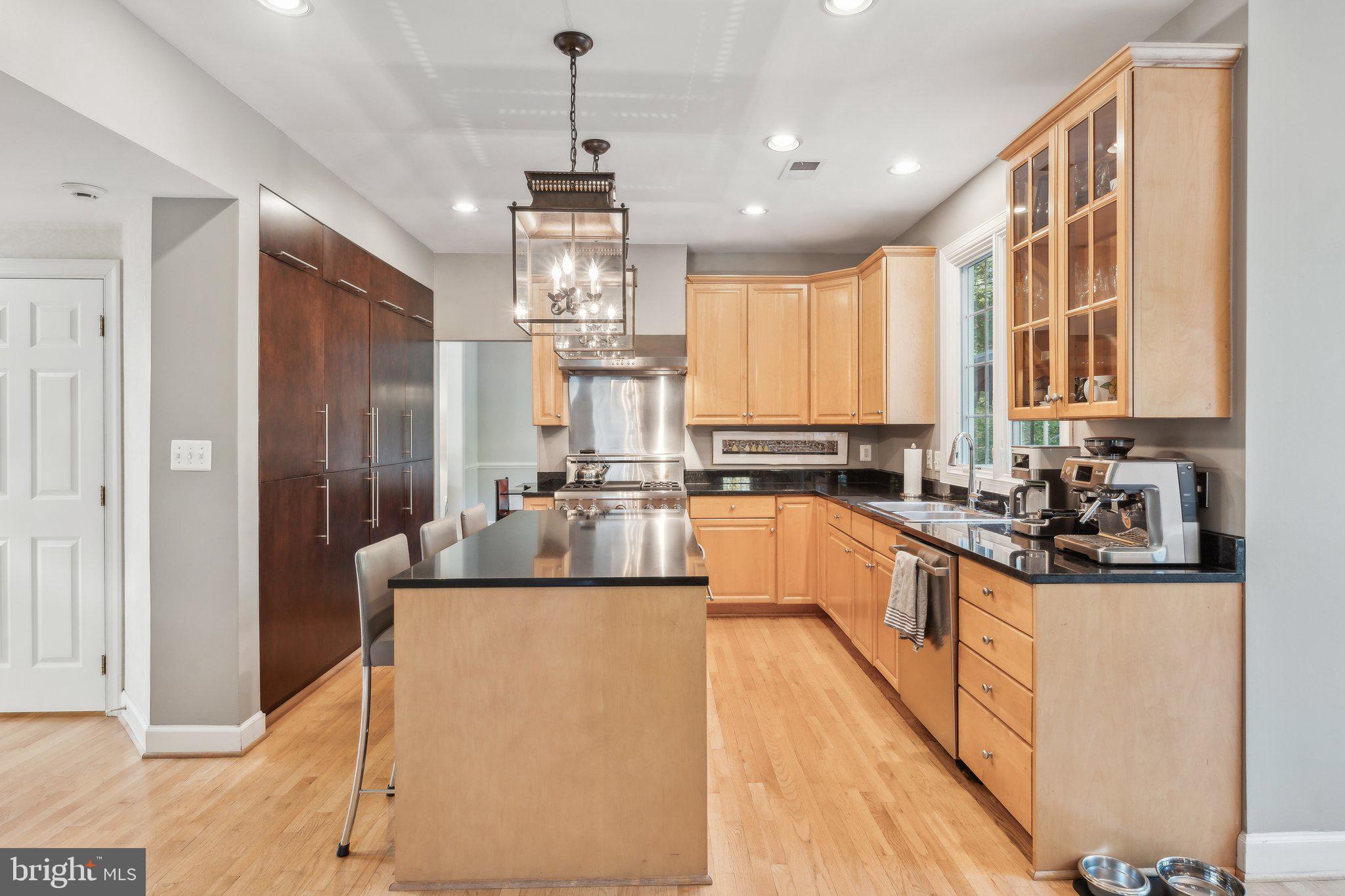 GRAND HAMPTONS II - Residential