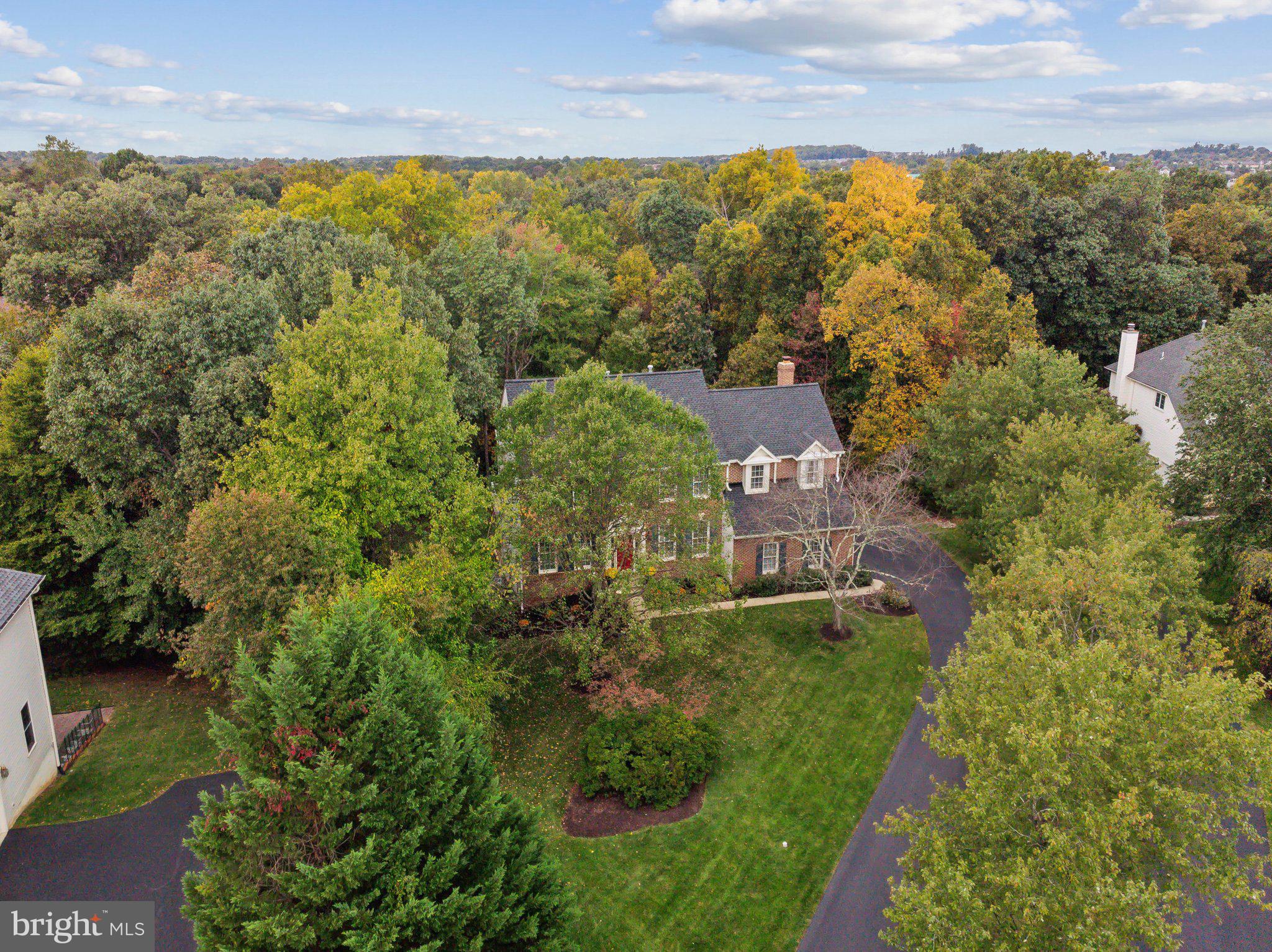 GRAND HAMPTONS II - Residential