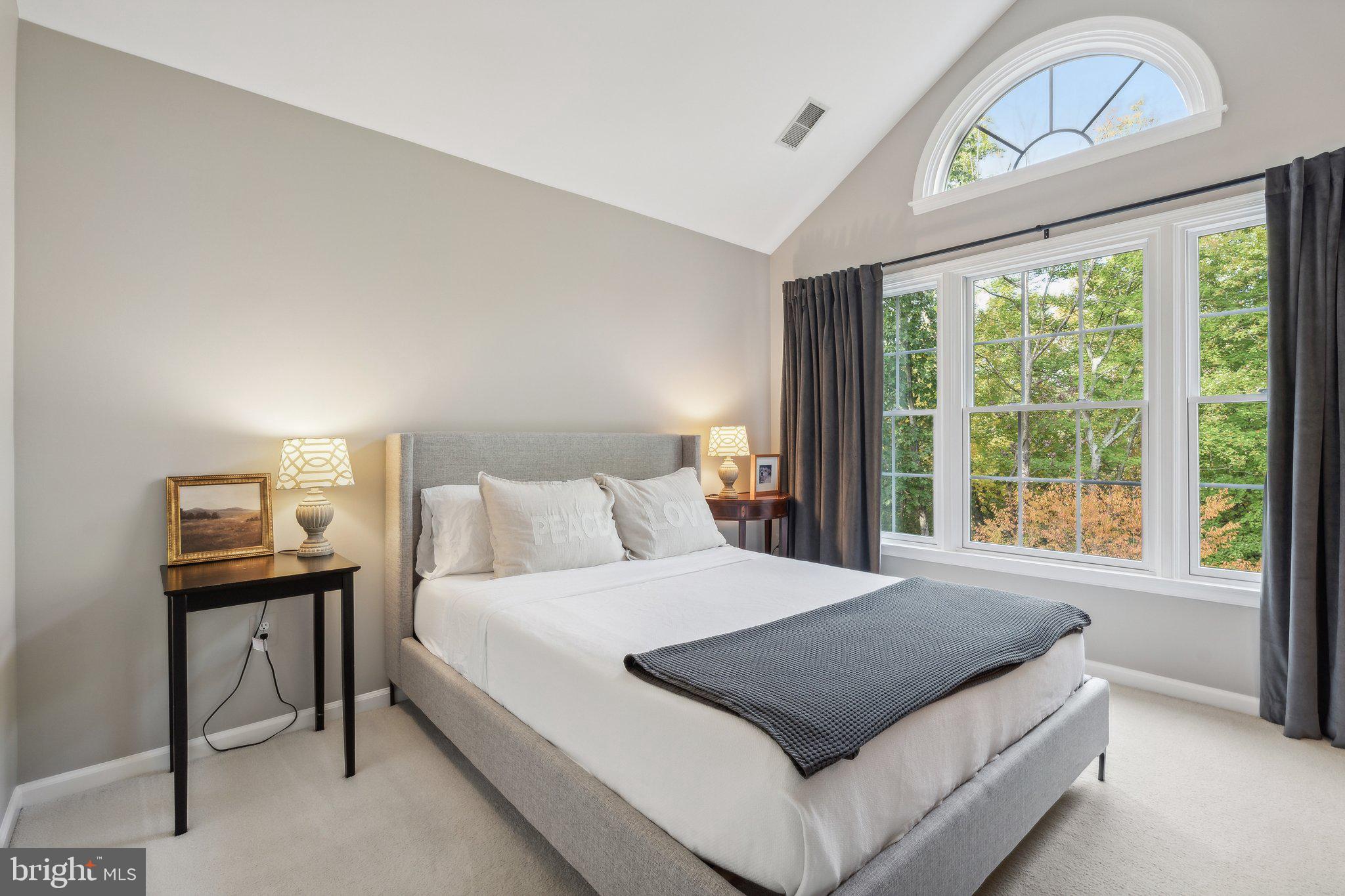 GRAND HAMPTONS II - Residential