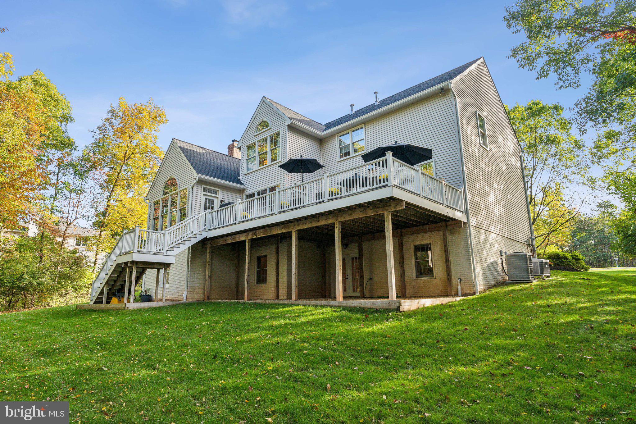 GRAND HAMPTONS II - Residential